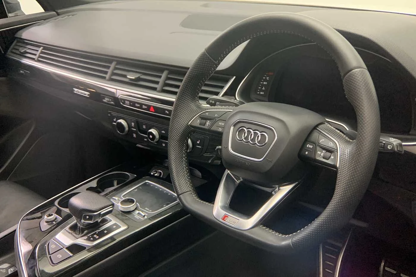 Audi-Q7-image-5
