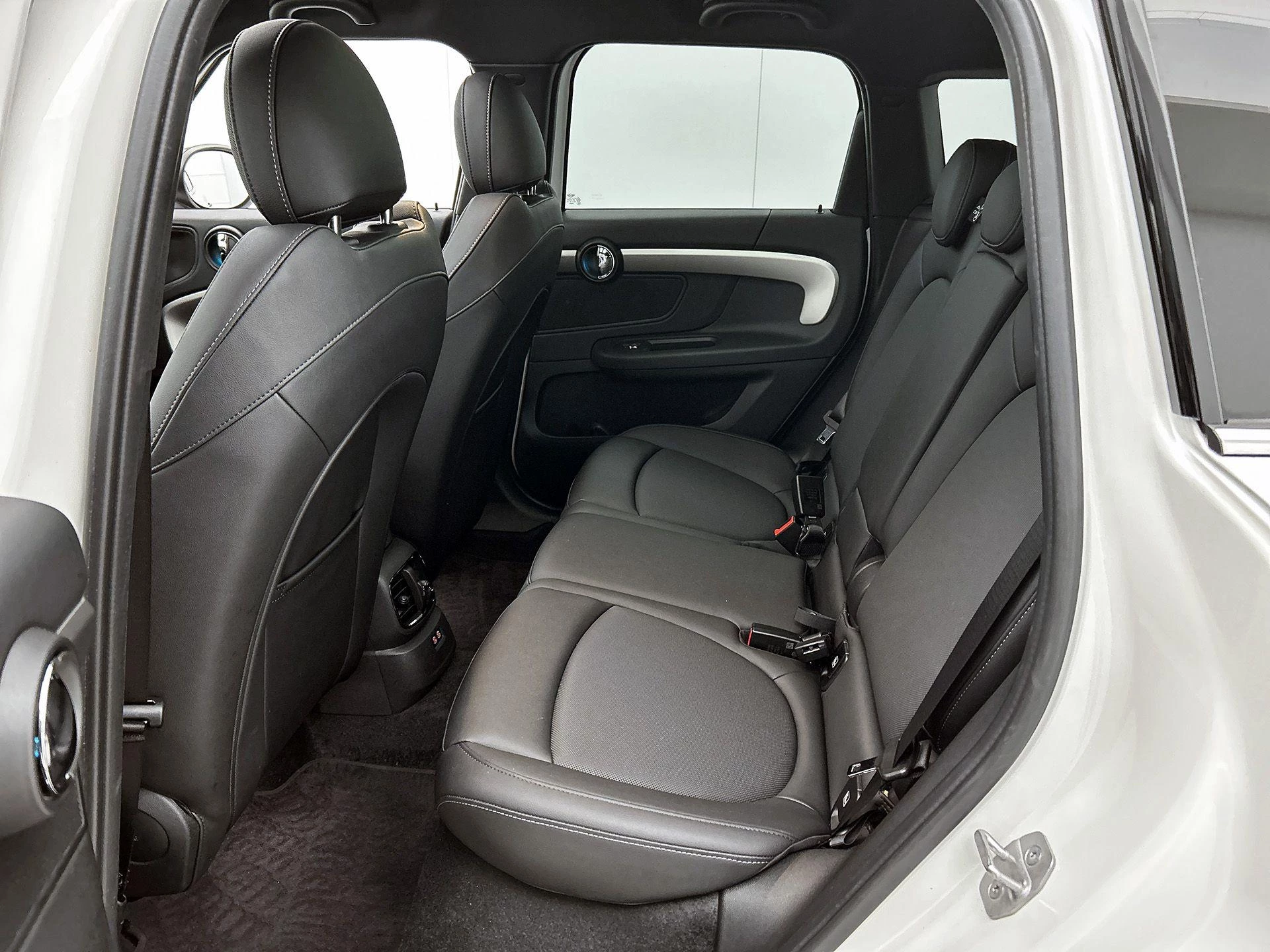 MINI-Countryman-image-35