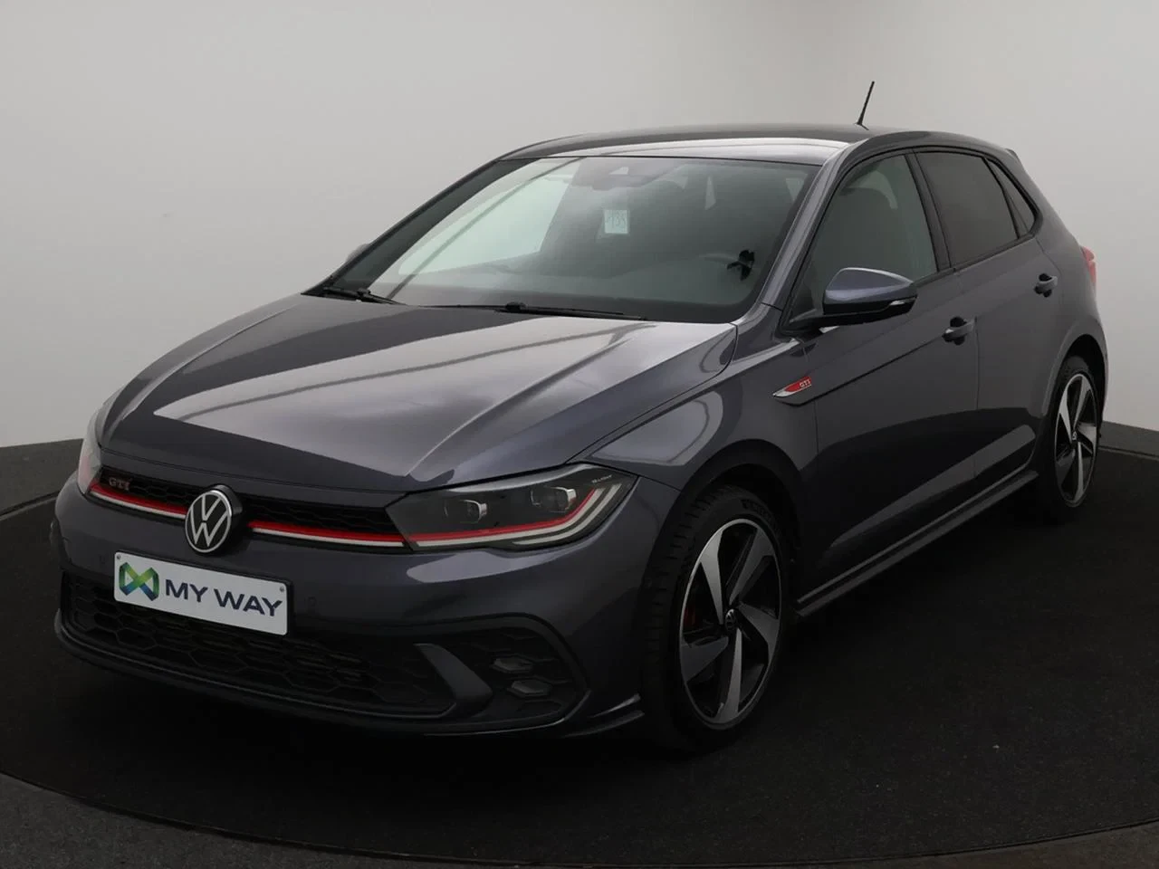 Volkswagen-Polo-image-0