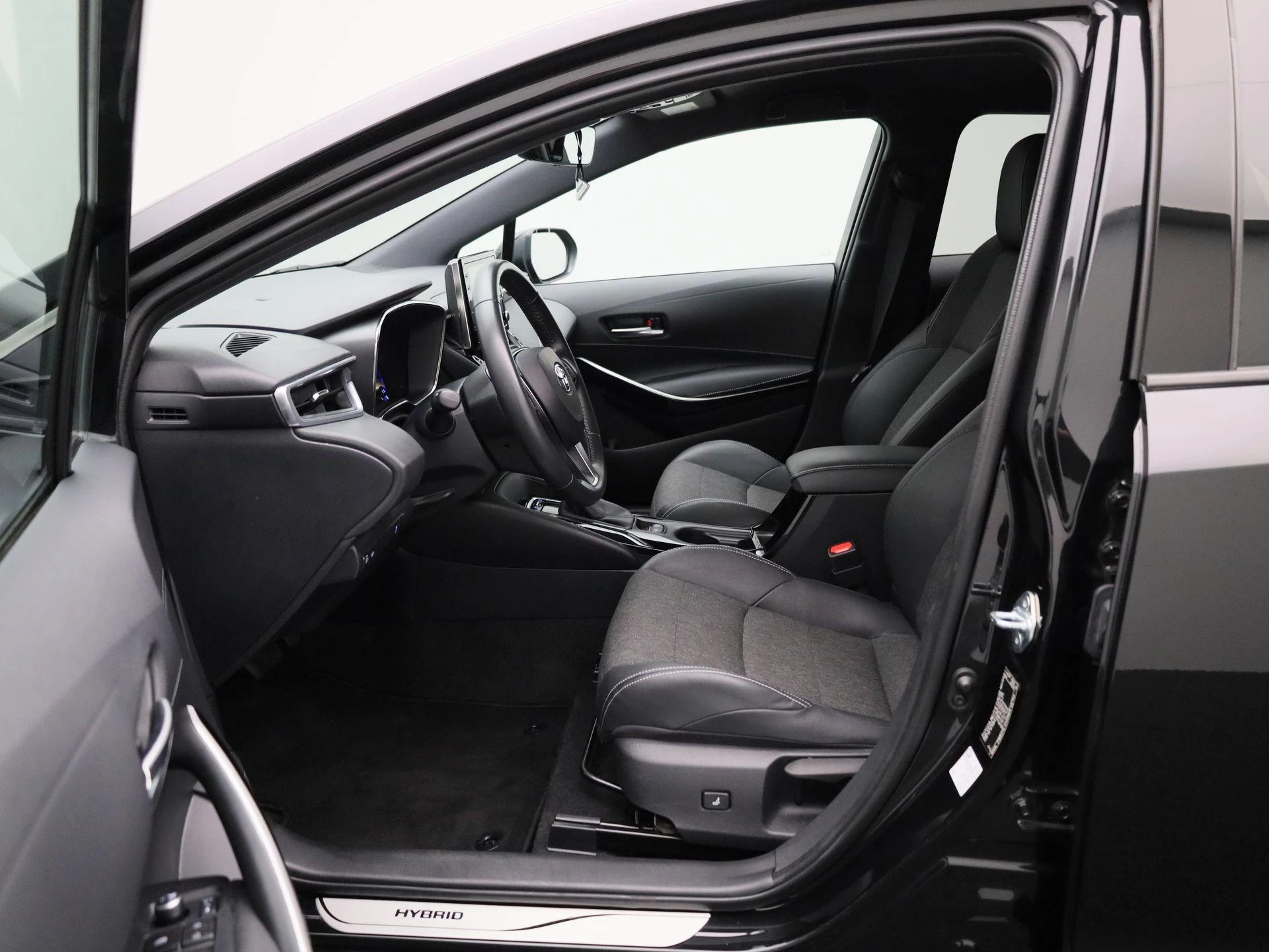 Toyota Corolla 1.8 Hybrid Business Plus