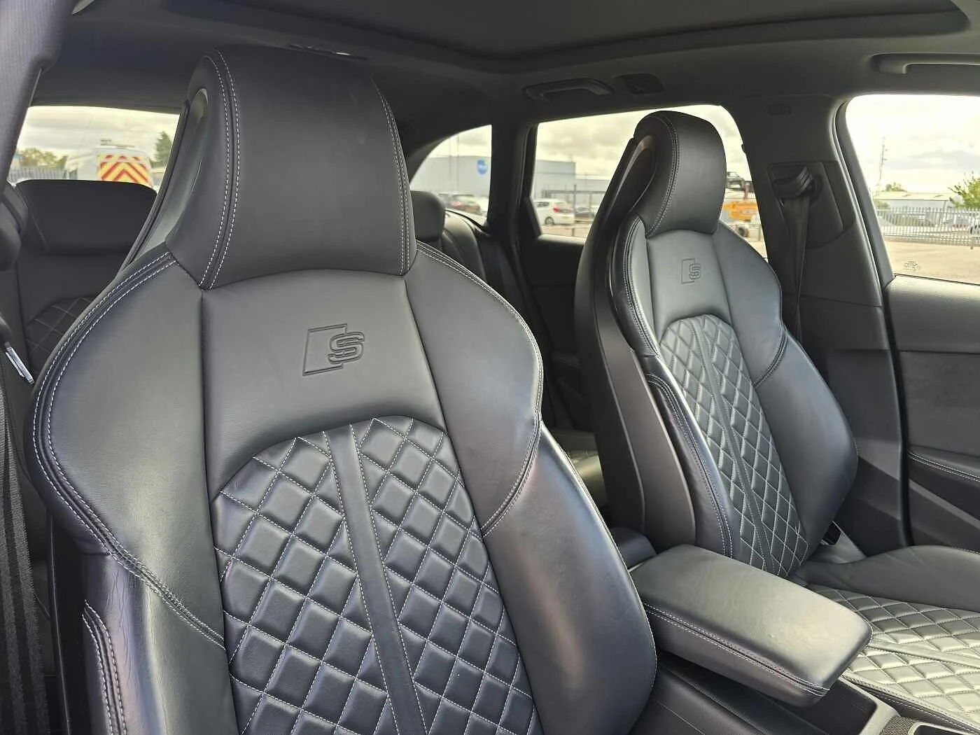 Audi-S4-image-14