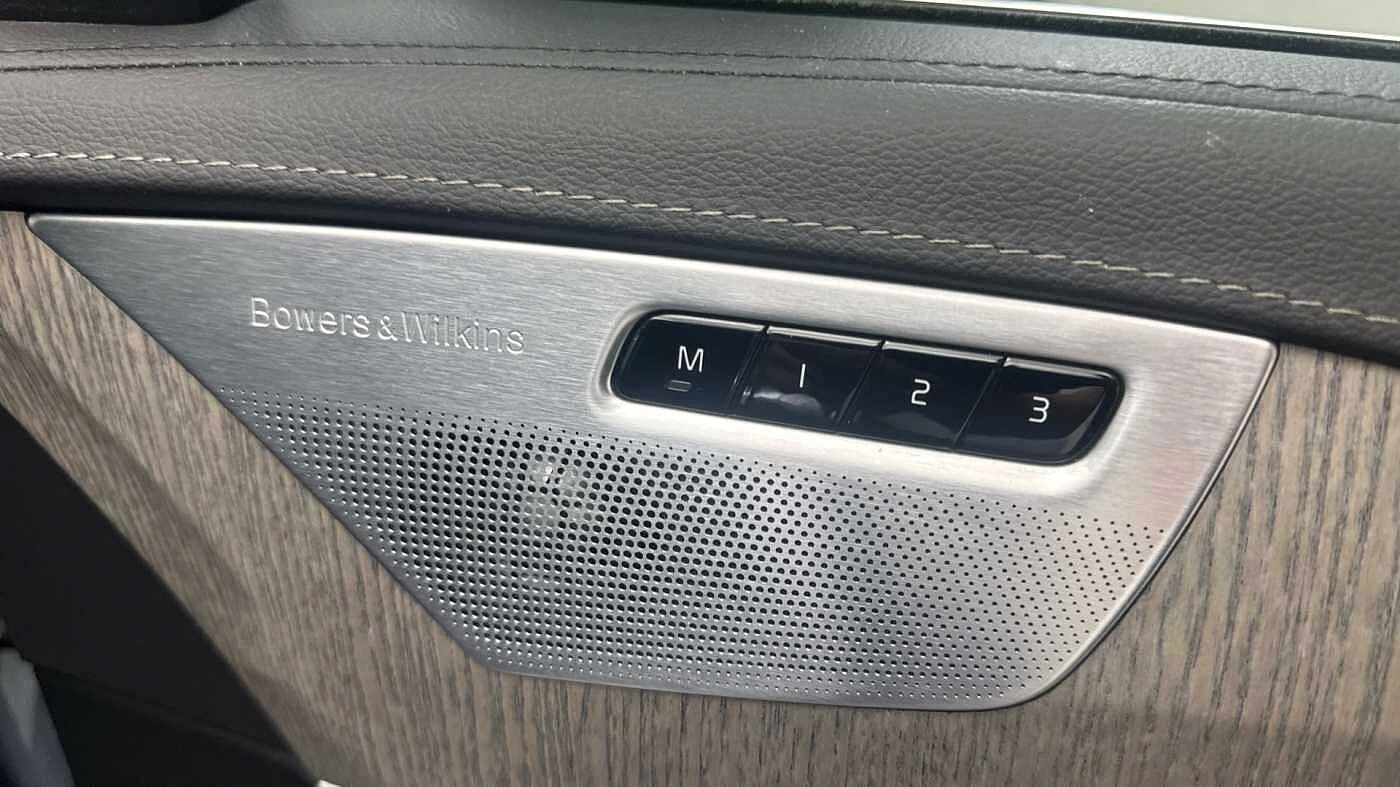 Volvo-XC90-image-35