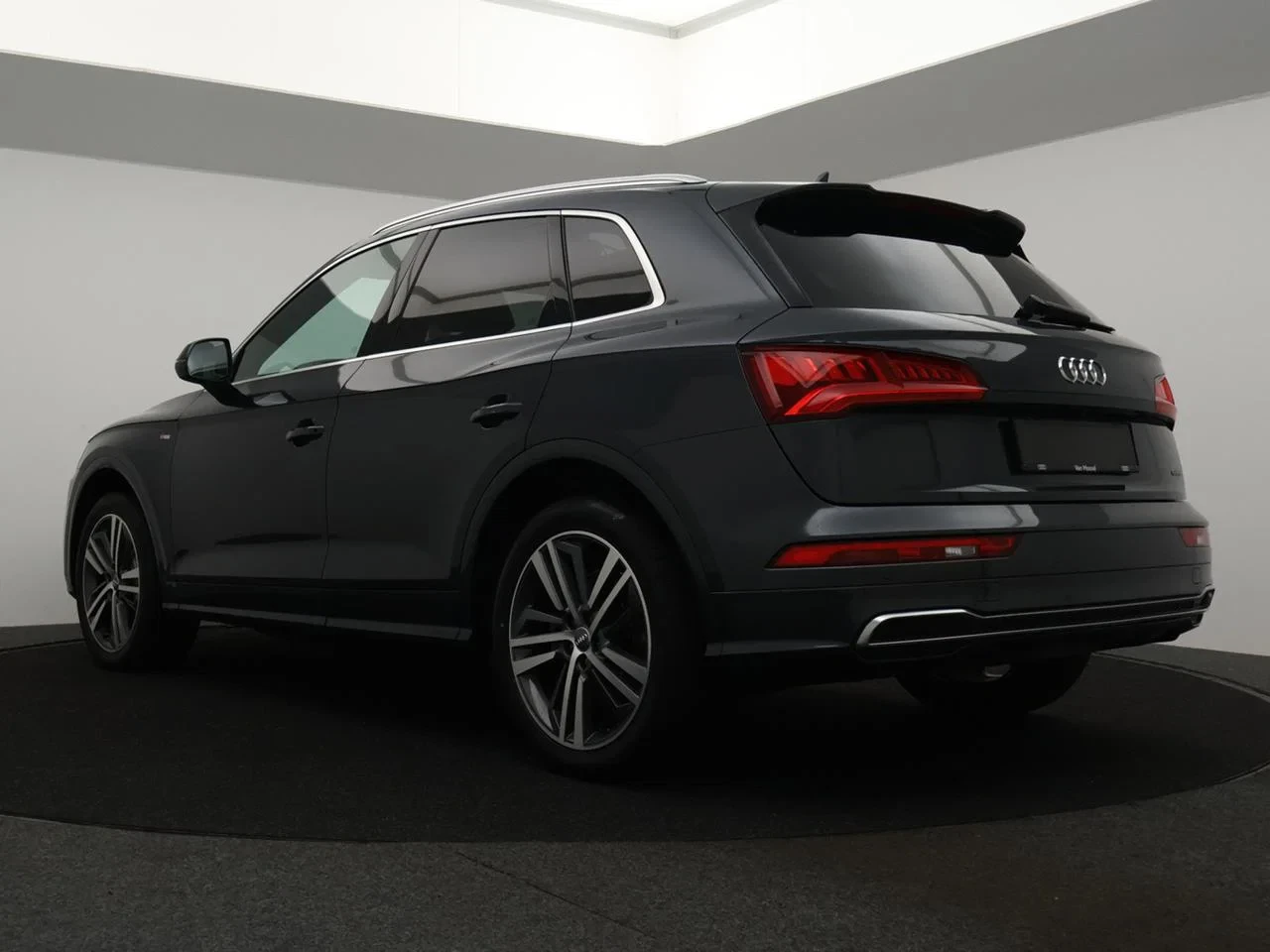 Audi-Q5-image-1