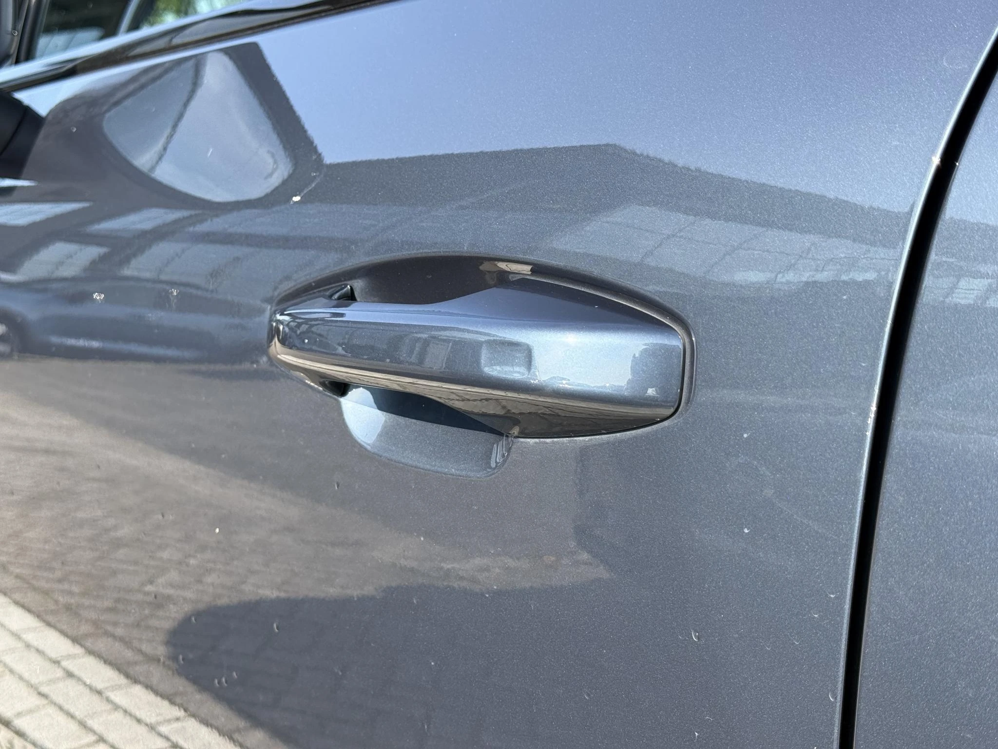 Volvo-EX40-image-14