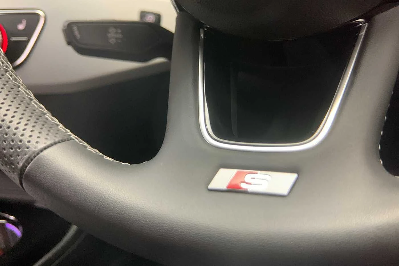 Audi-A4-image-25