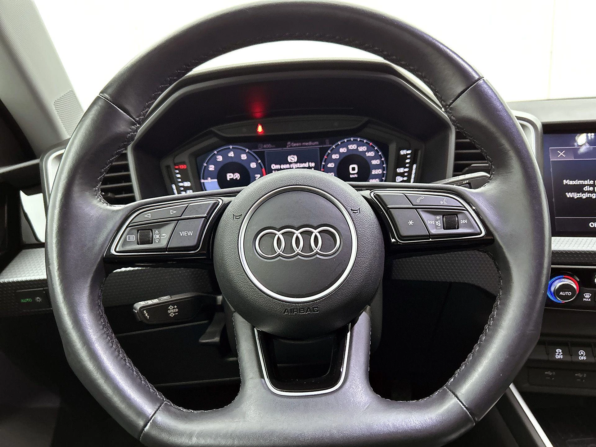 Audi-A1 Sportback-image-12