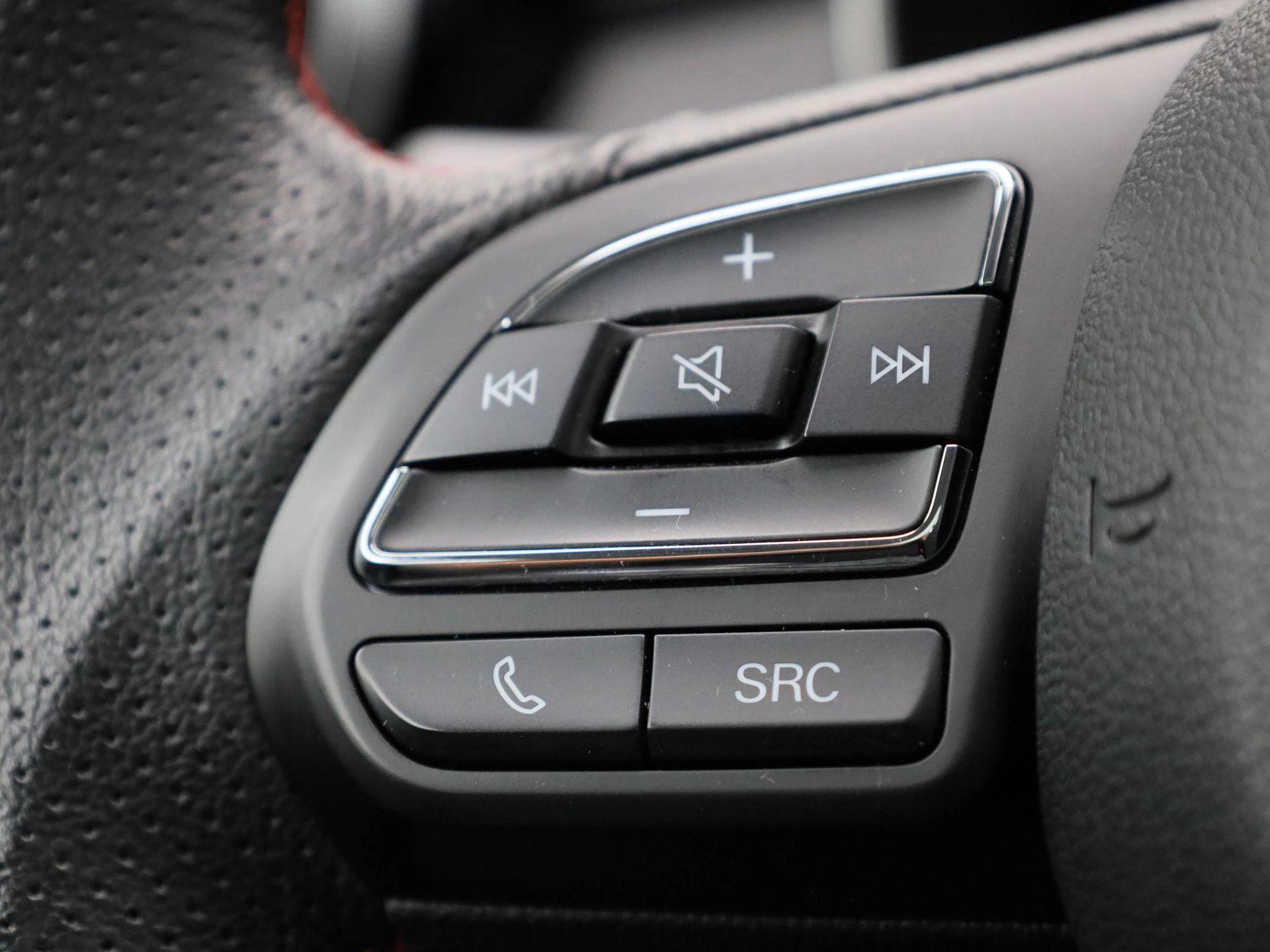 MG-ZS EV-image-17