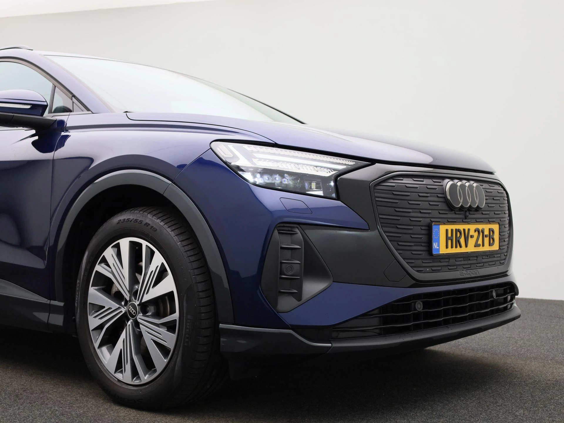 Audi-Q4 e-tron-image-43