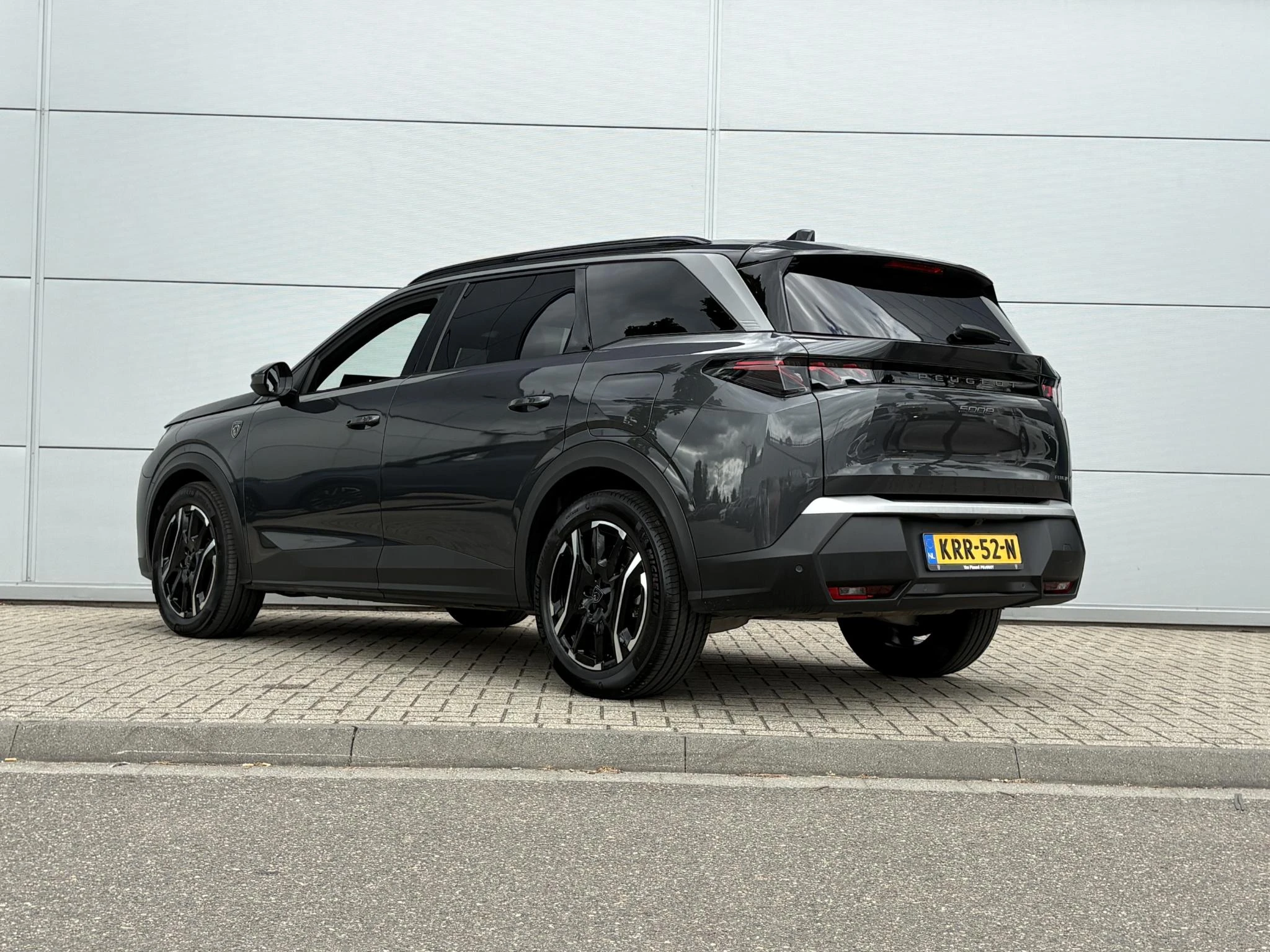 Peugeot-5008-image-3