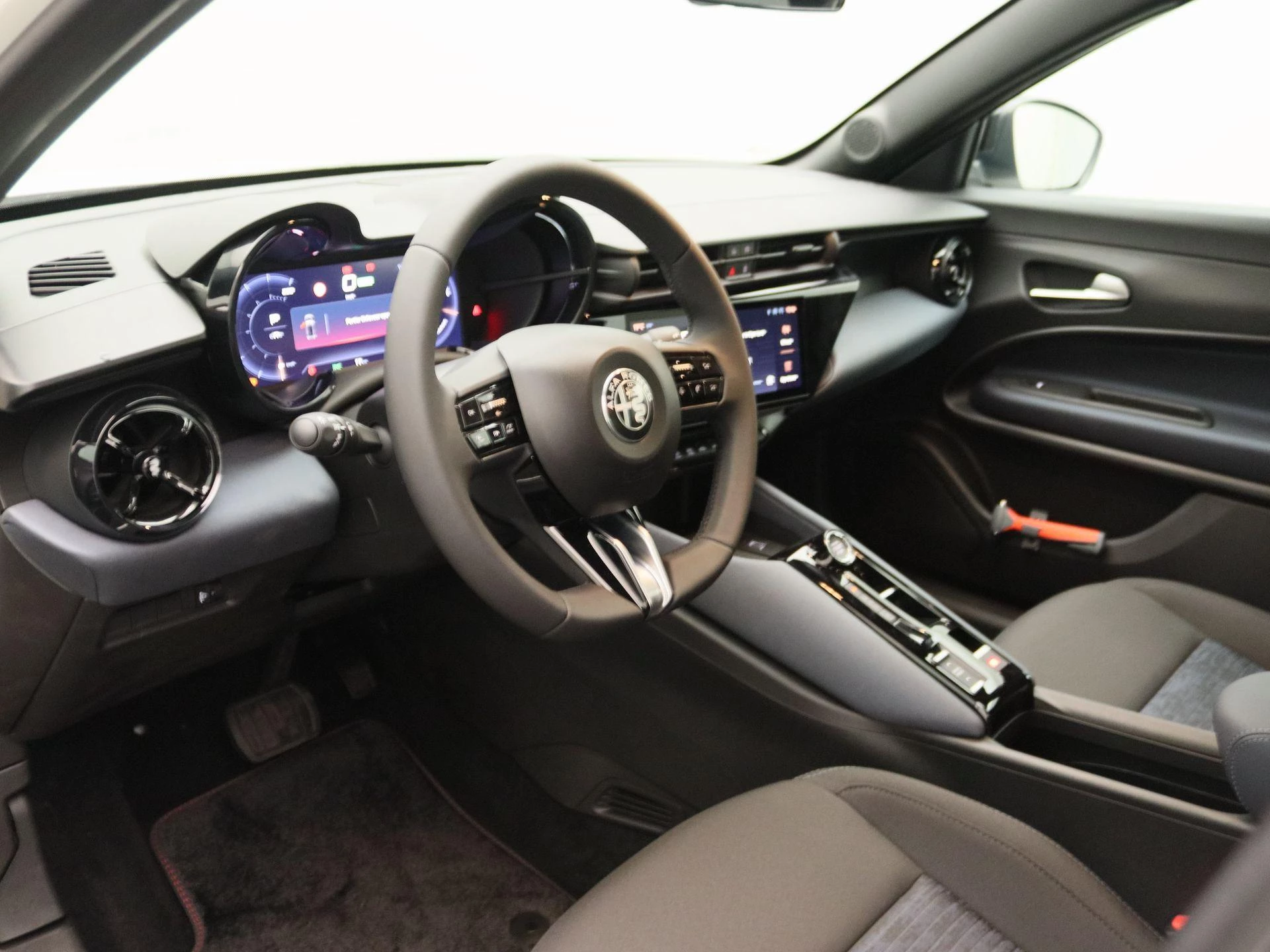 Alfa Romeo-Junior-image-18