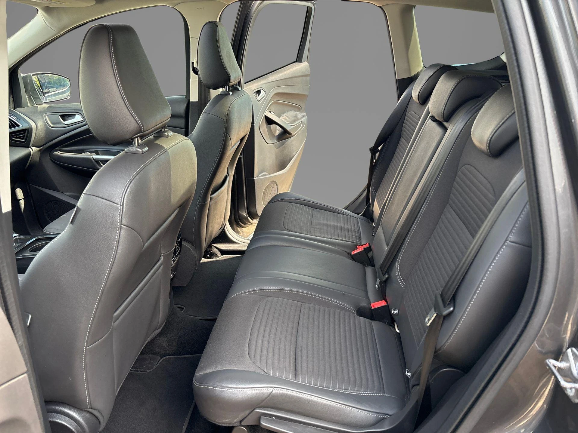 Ford-Kuga-image-7