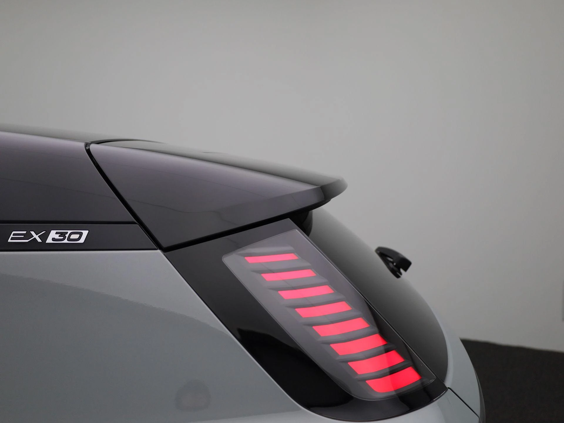 Volvo-EX30-image-39