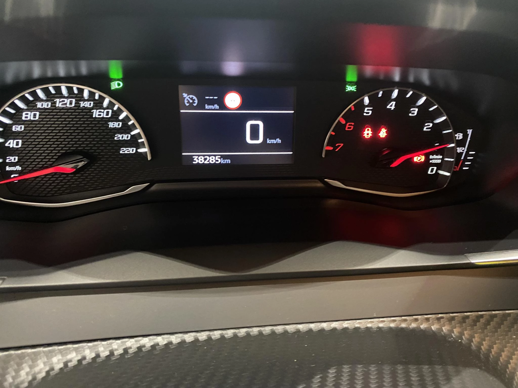 Peugeot-208-image-11