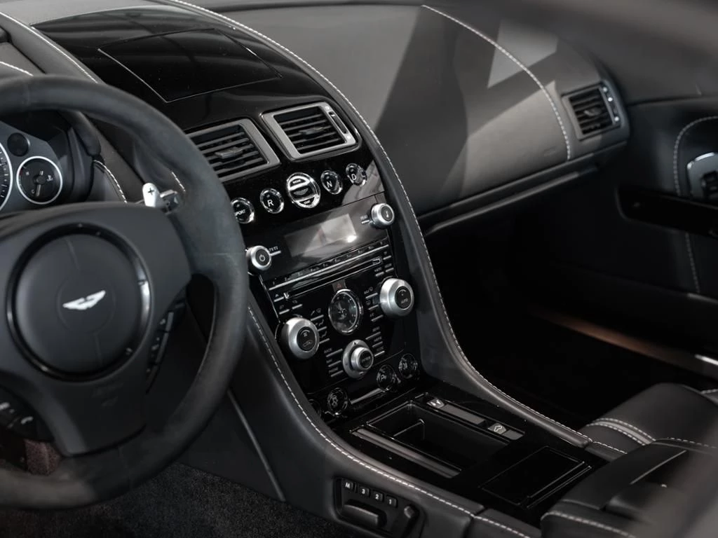 Aston Martin V12 Vantage S Coupe Aston Martin Hamburg