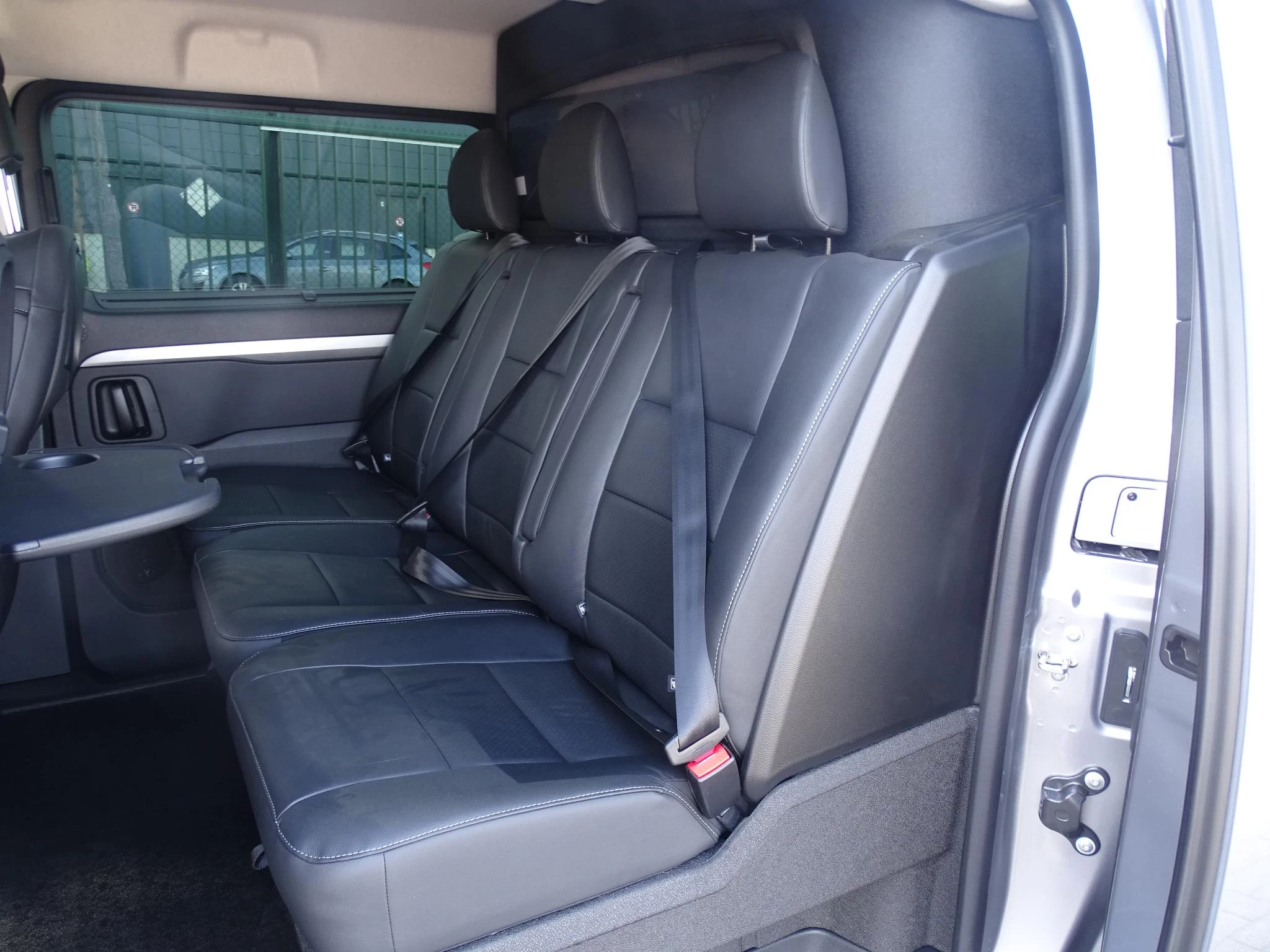 Peugeot Expert Long DC L3 2.2 BlueHDi 180 EAT8