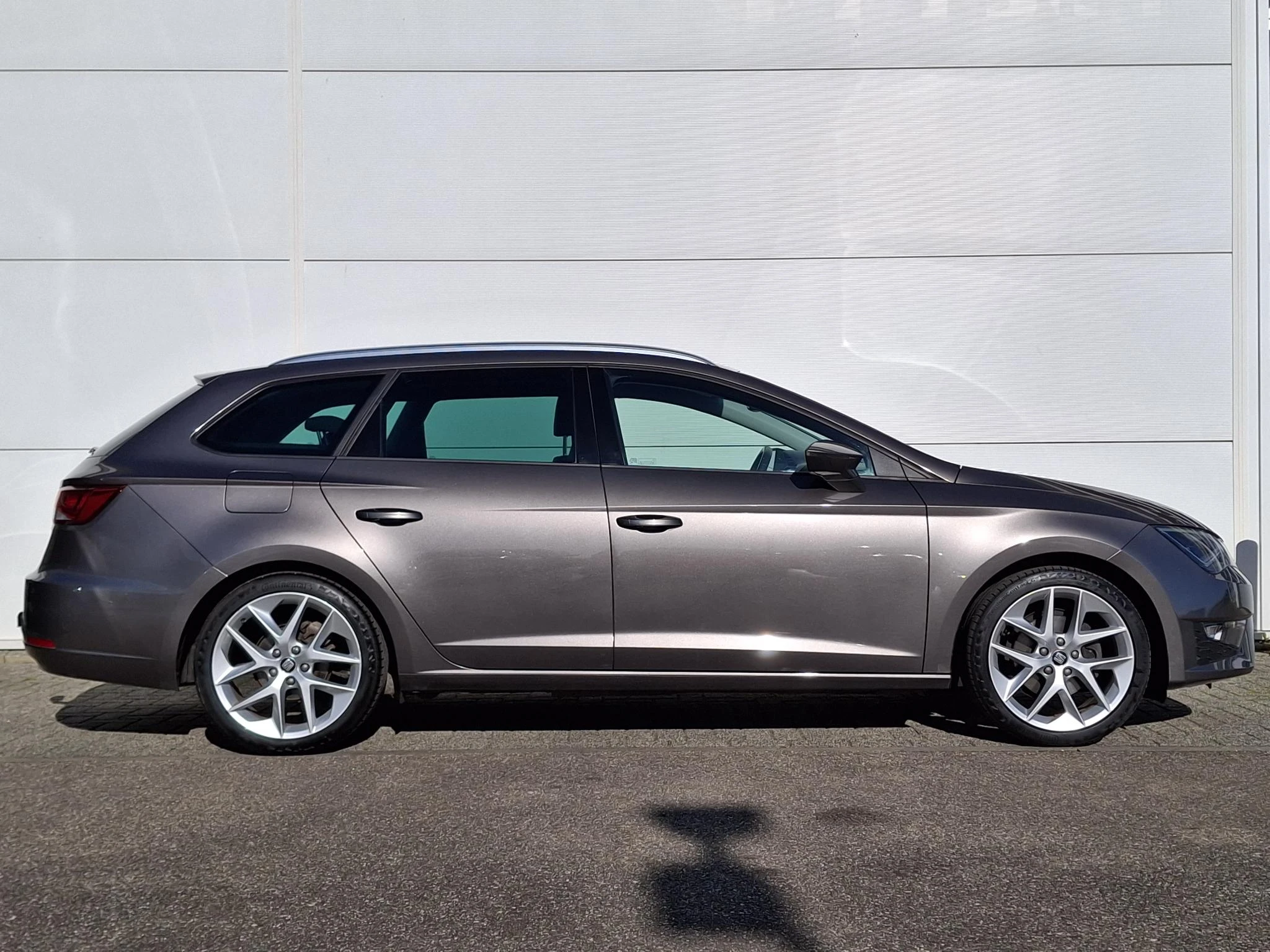 SEAT-Leon-image-2