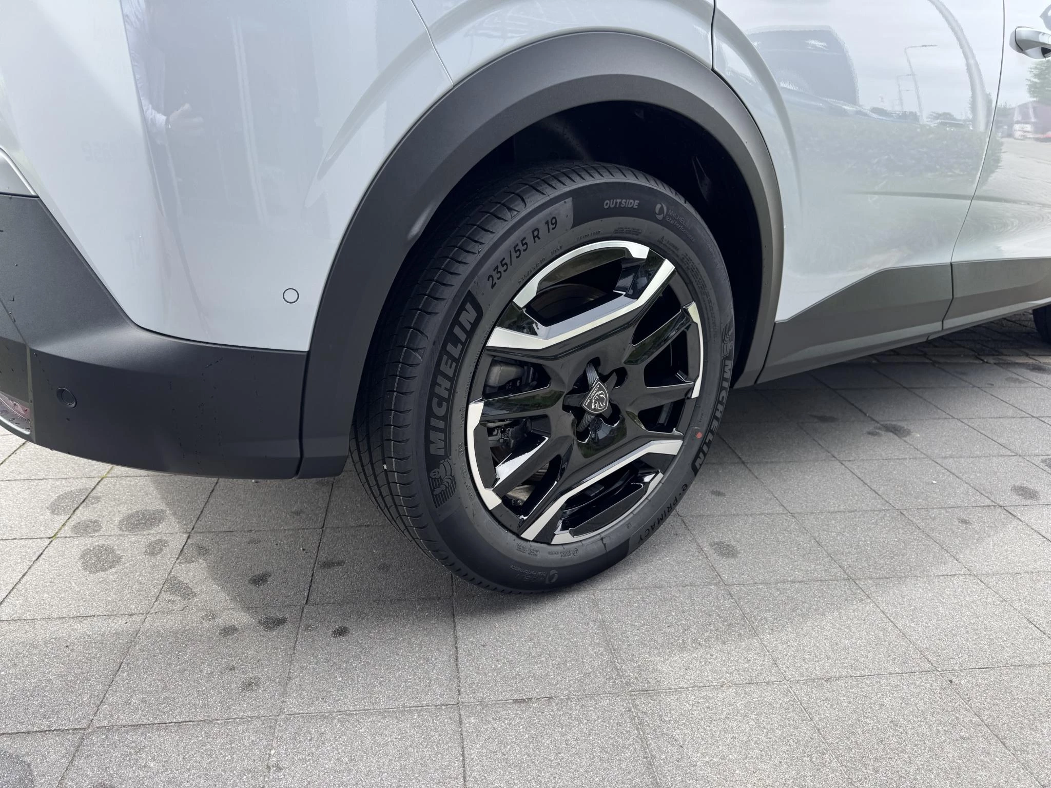 Peugeot e-3008 Allure Avantage 210 73 kWh