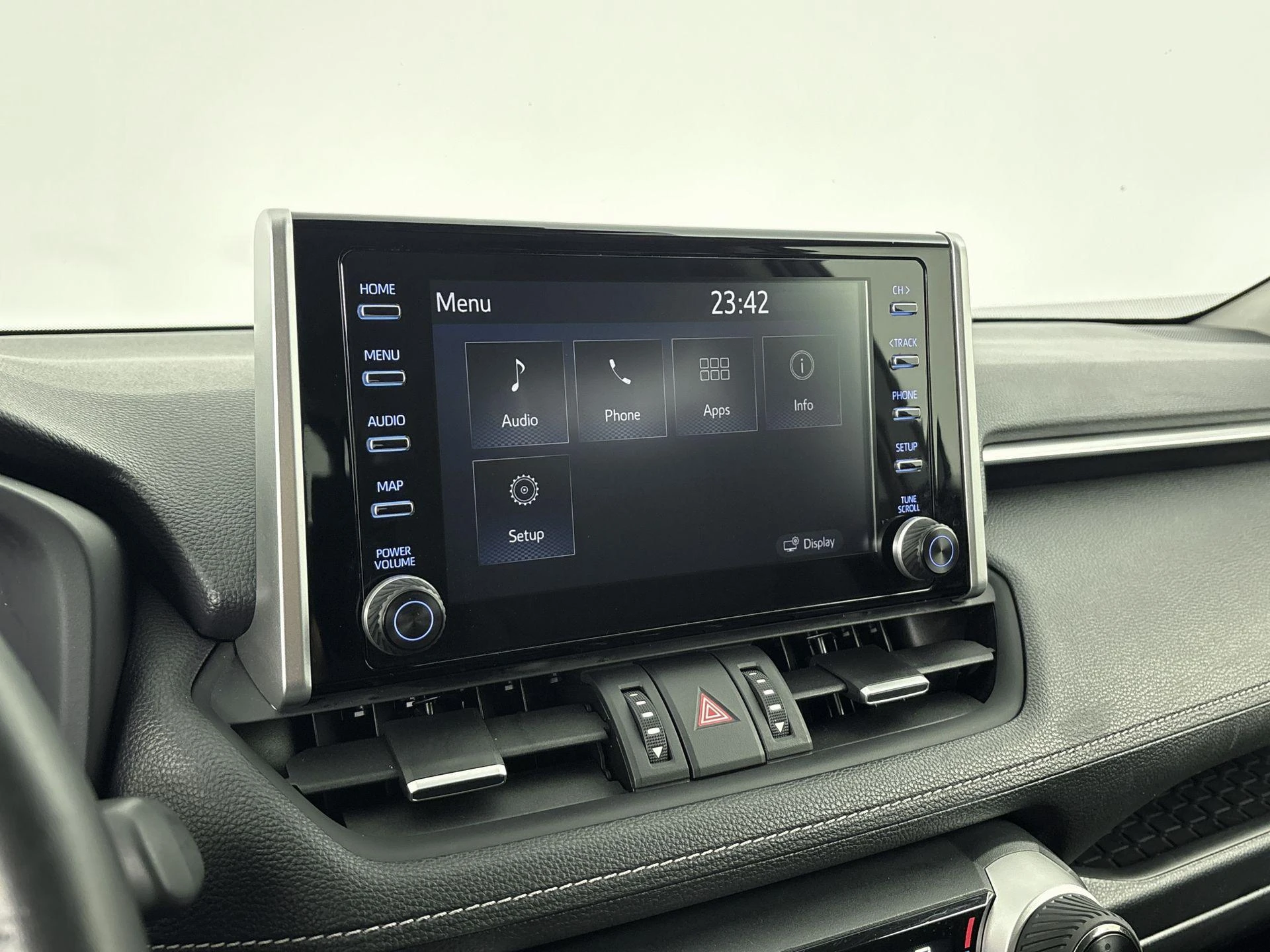 Toyota-RAV4-image-6