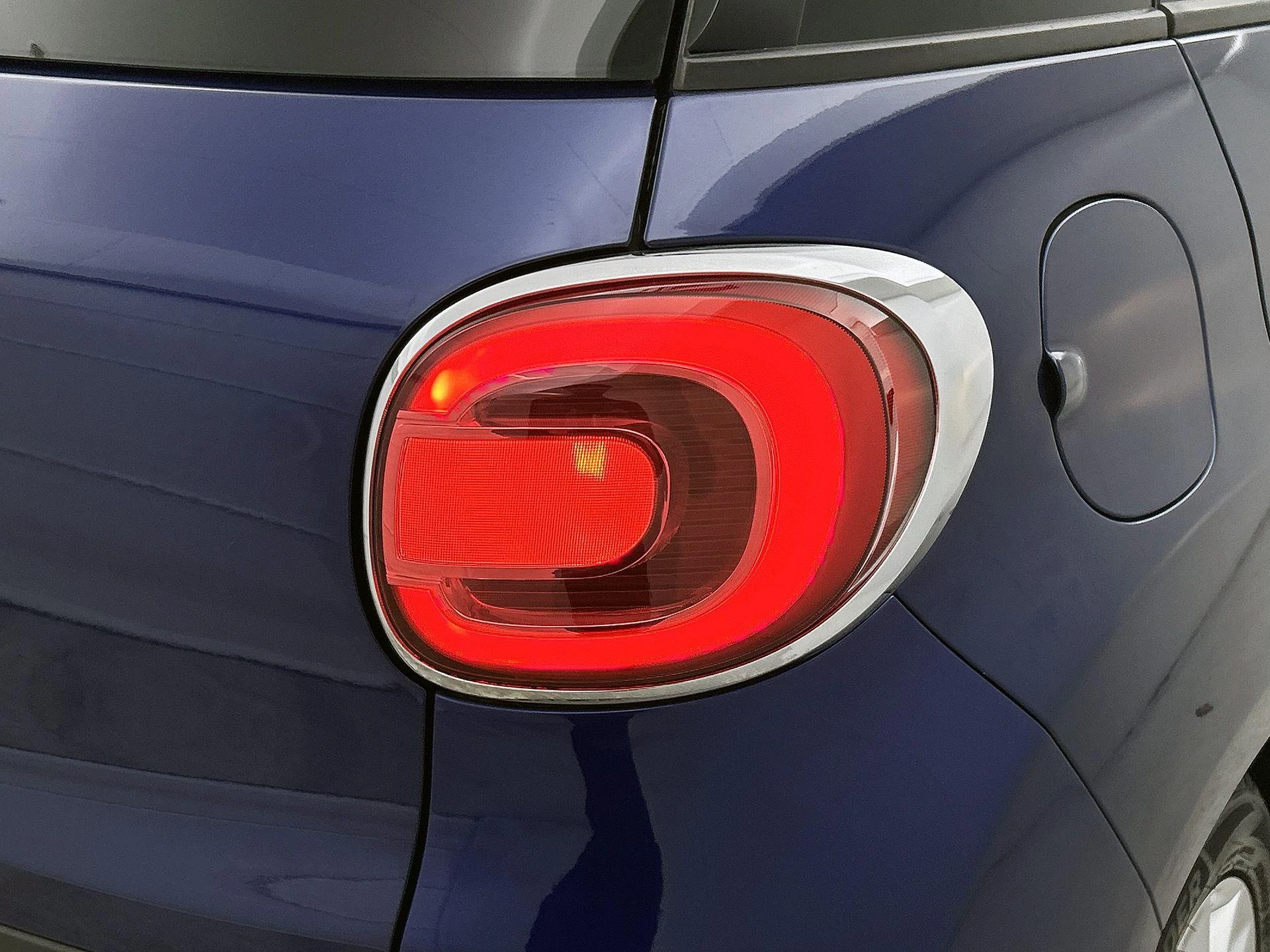 Fiat-500L-image-14