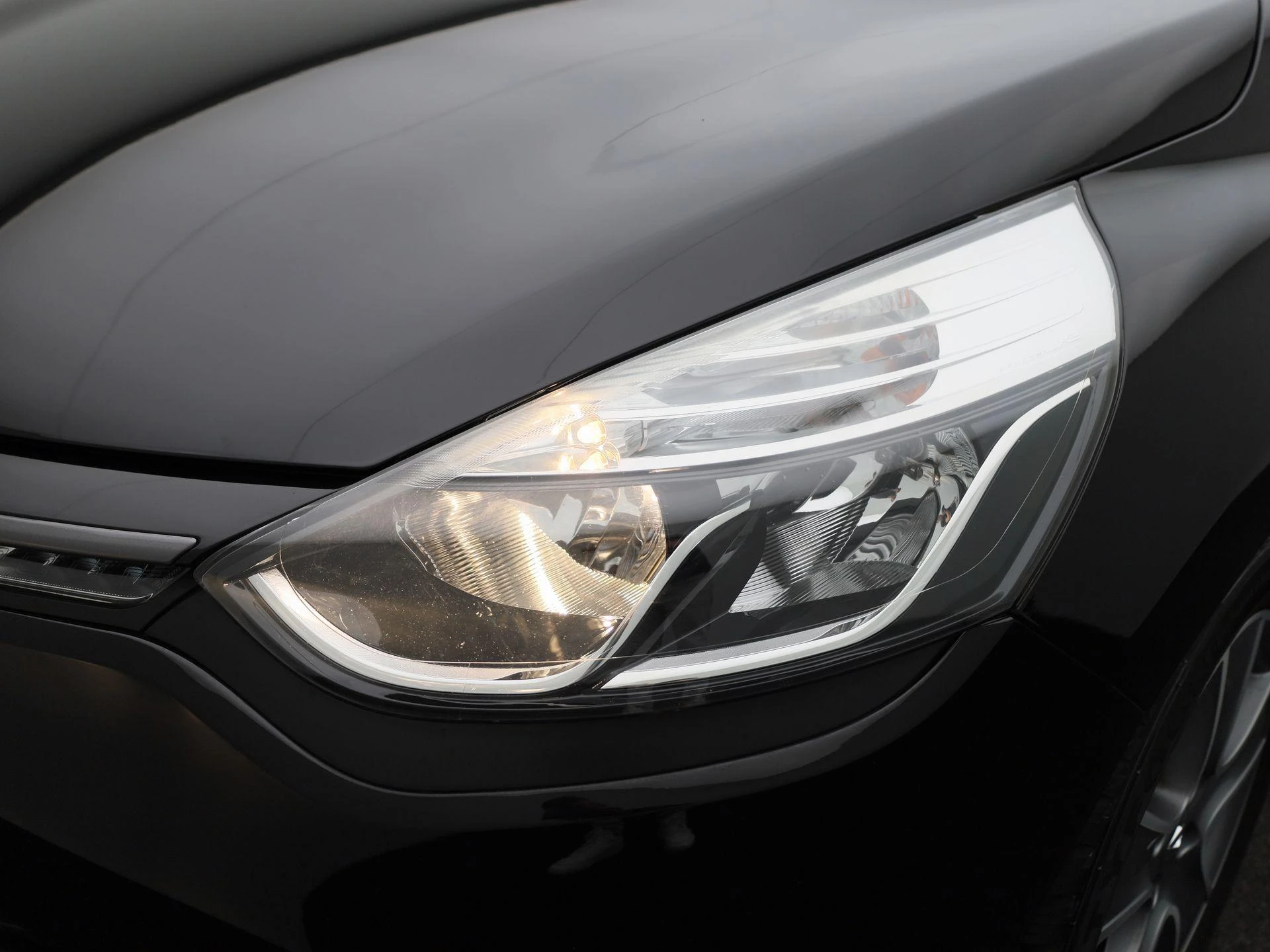 Renault-Clio-image-13