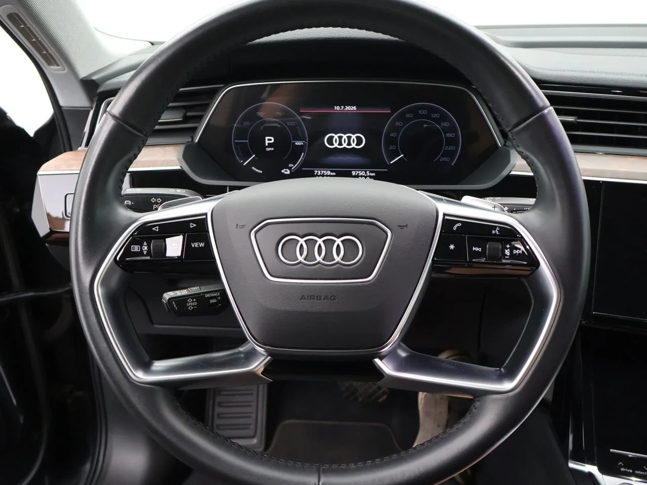 Audi e-tron Audi e-tron 95kWh 55 QUATTRO 408PK *AUTOMAAT*PANODAK*TREKHAAK*BRUIN LEDER*ACC*CAMERA*PDC*NAVI*APP-CONNECT*...*