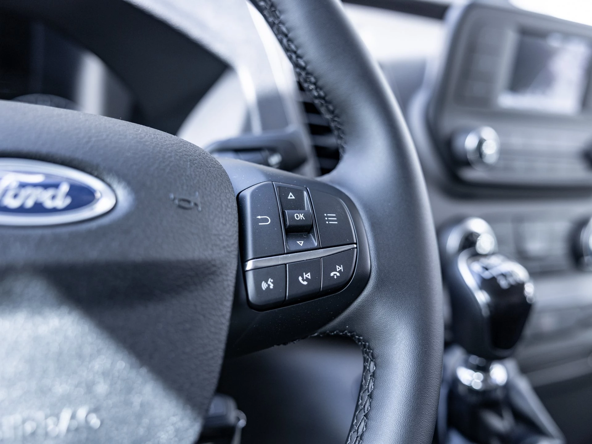 Ford-Transit-image-14