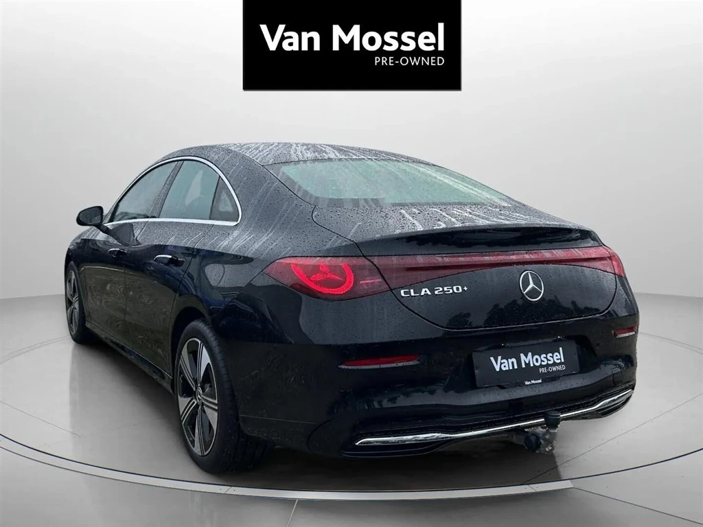 Mercedes-Benz-CLA-image-5