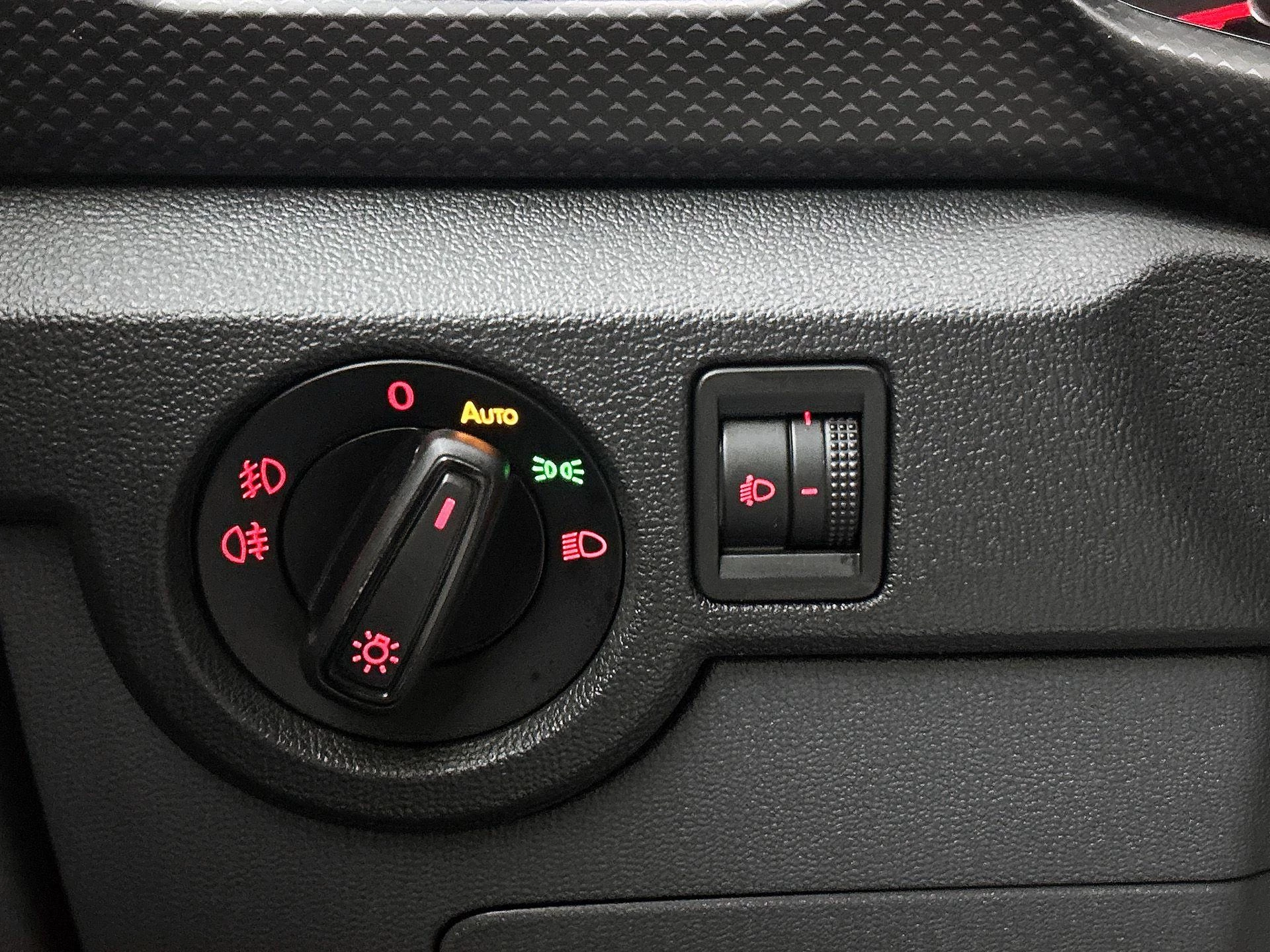 Volkswagen-T-Cross-image-21