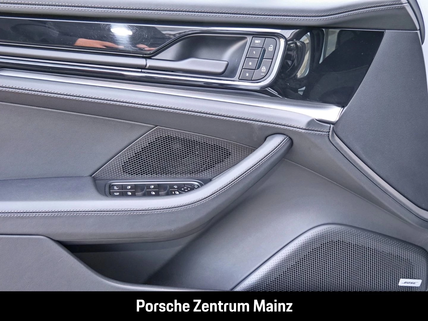 Porsche Panamera 4S E-Hybrid HA-Lenkung Head-Up BOSE -