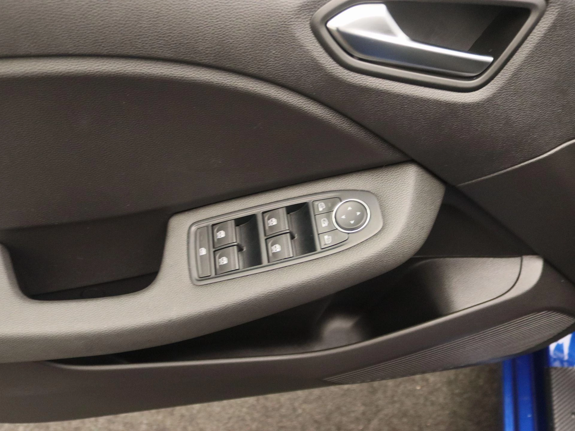 Renault-Clio-image-17