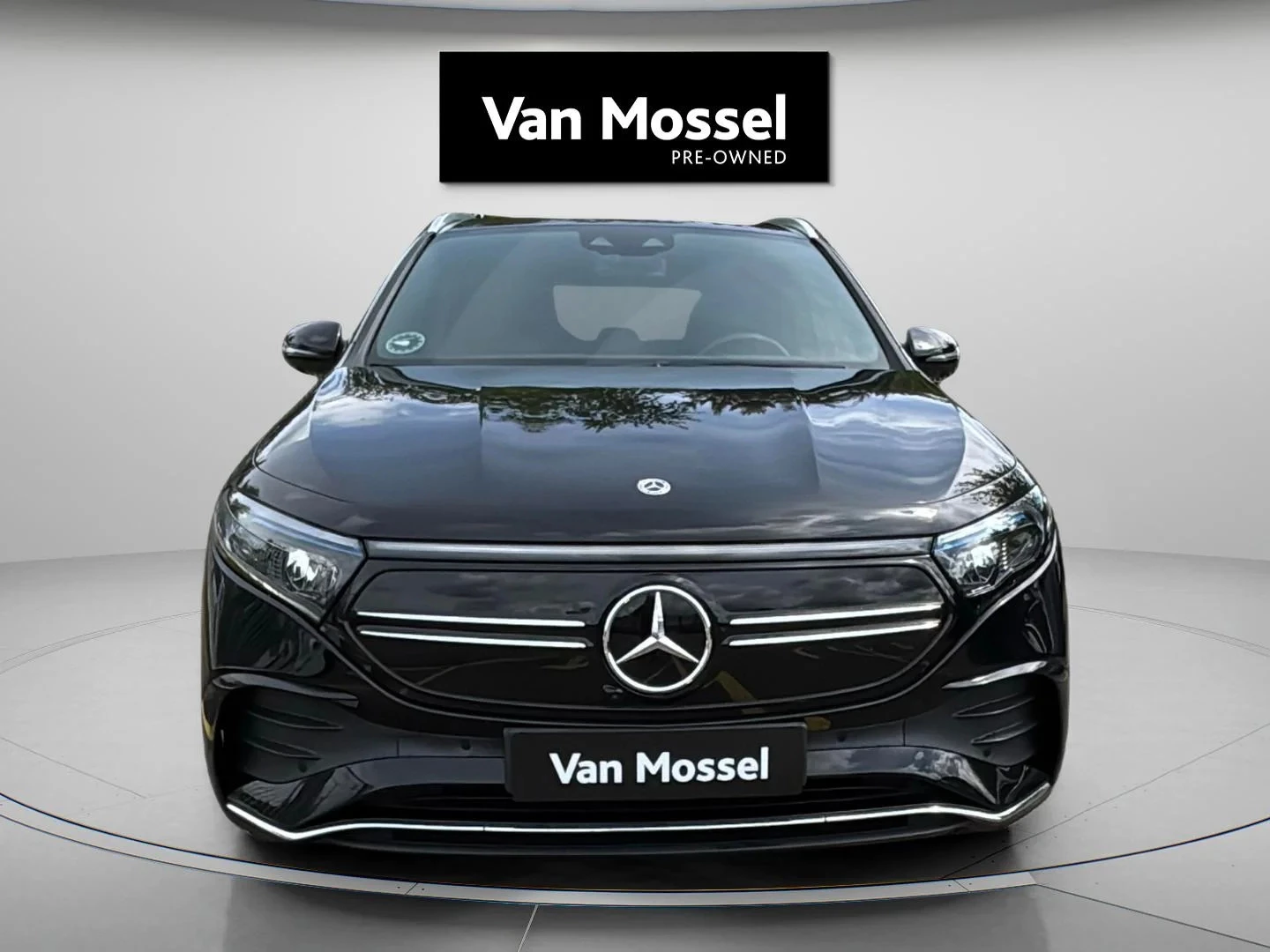 Mercedes-Benz-EQA-image-7