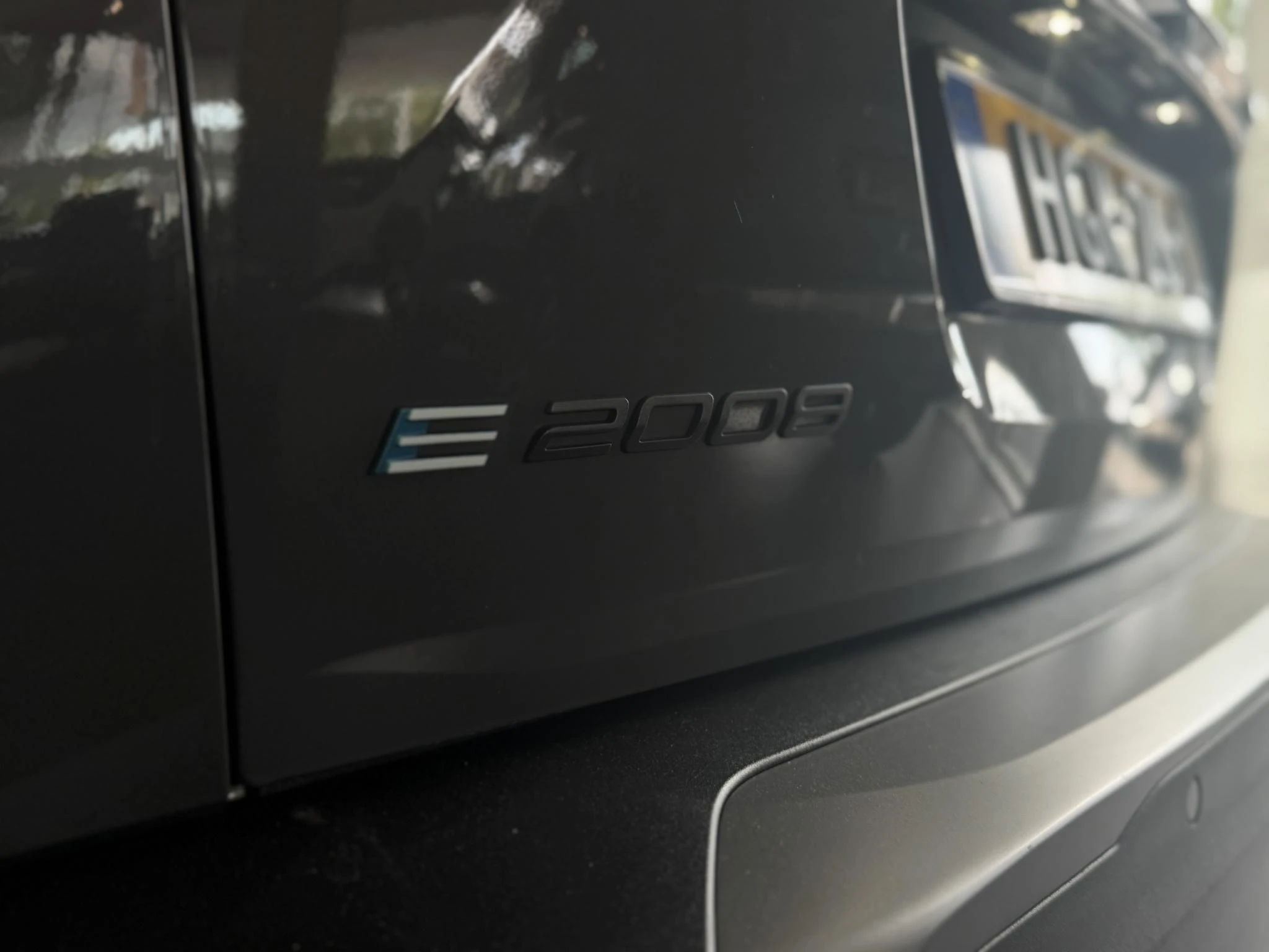 Peugeot e-2008 EV Allure Avantage 54 kWh