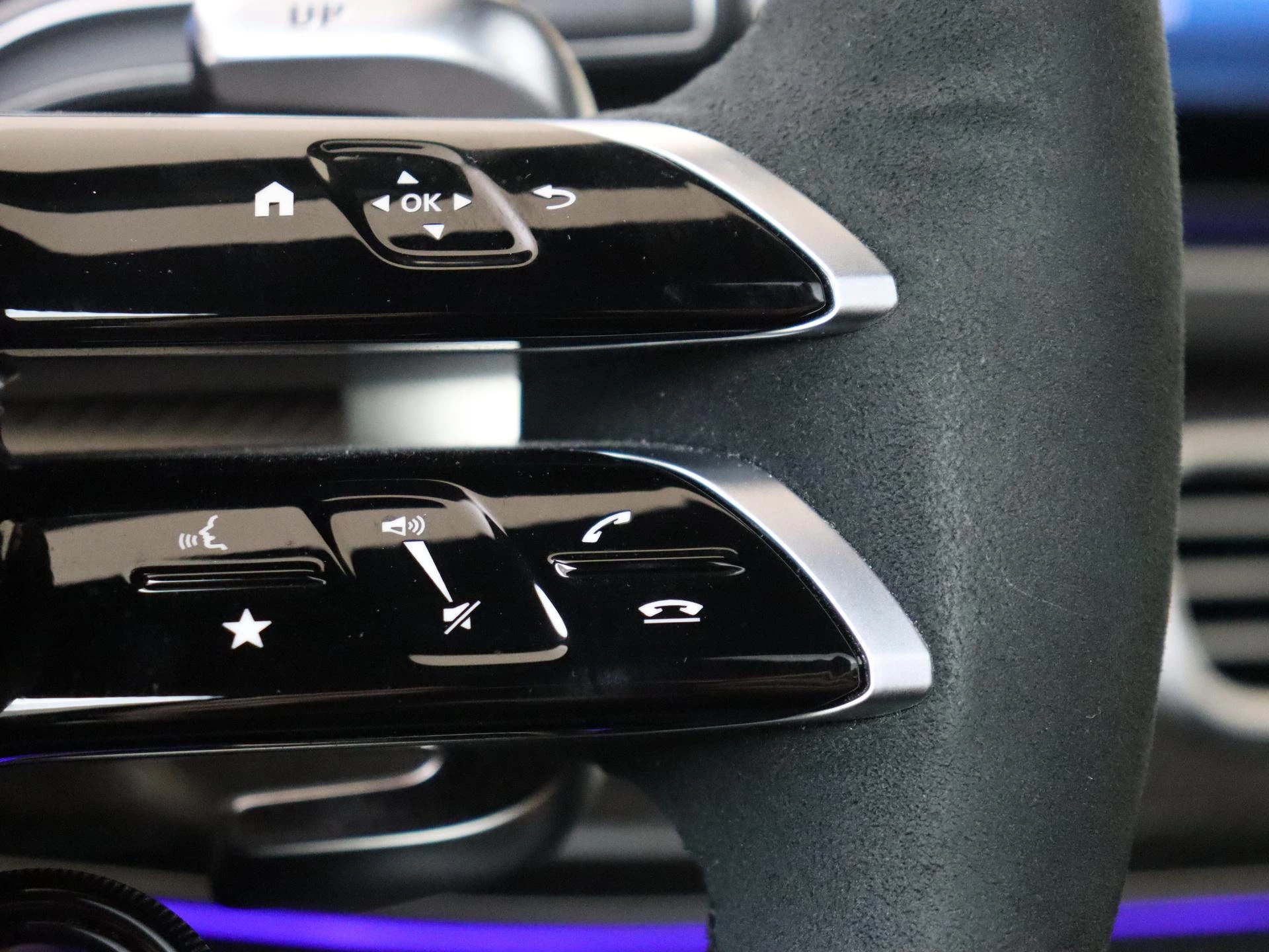 Mercedes-Benz-GLE-image-20