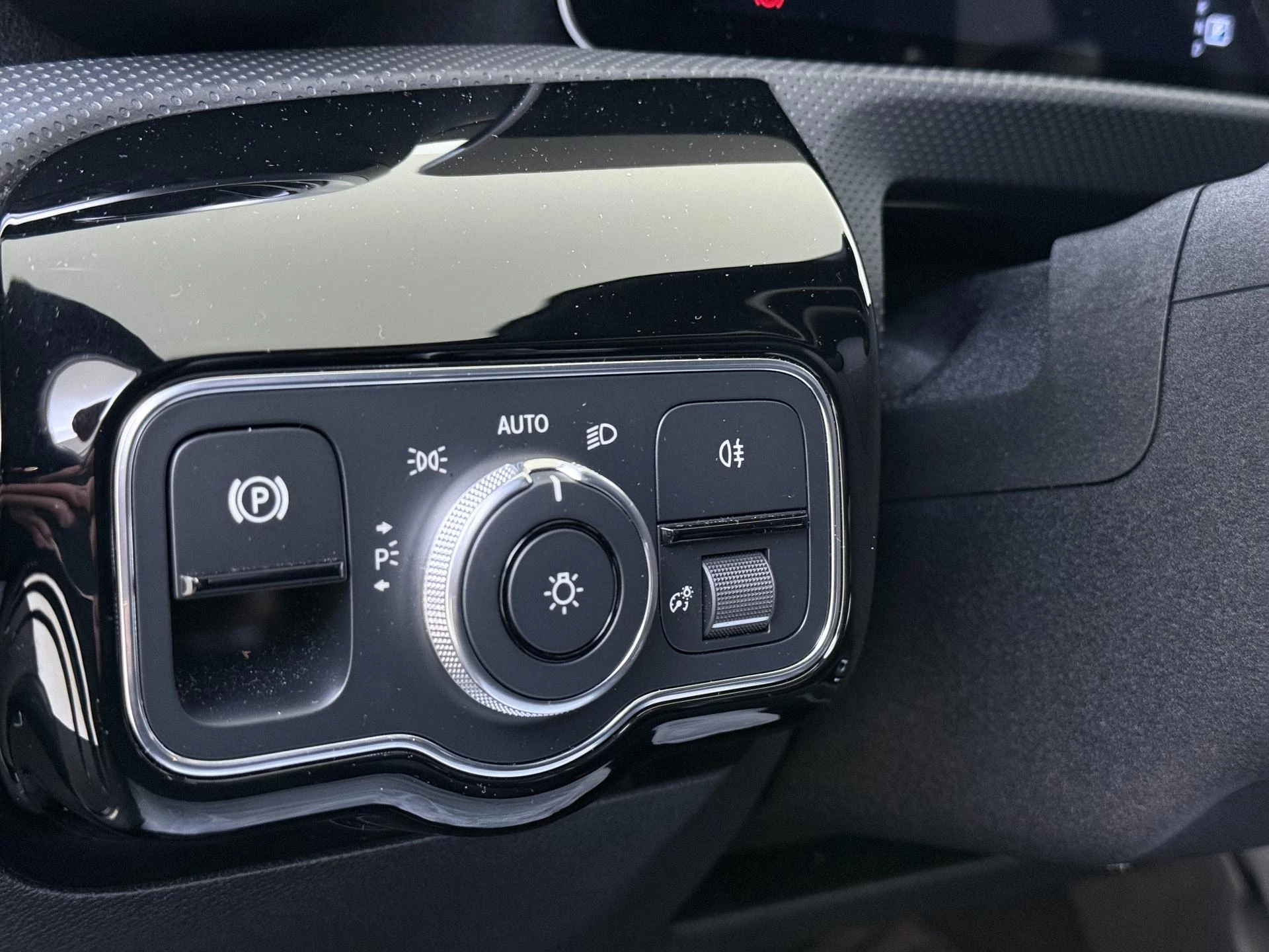 Mercedes-Benz-A-Klasse-image-27