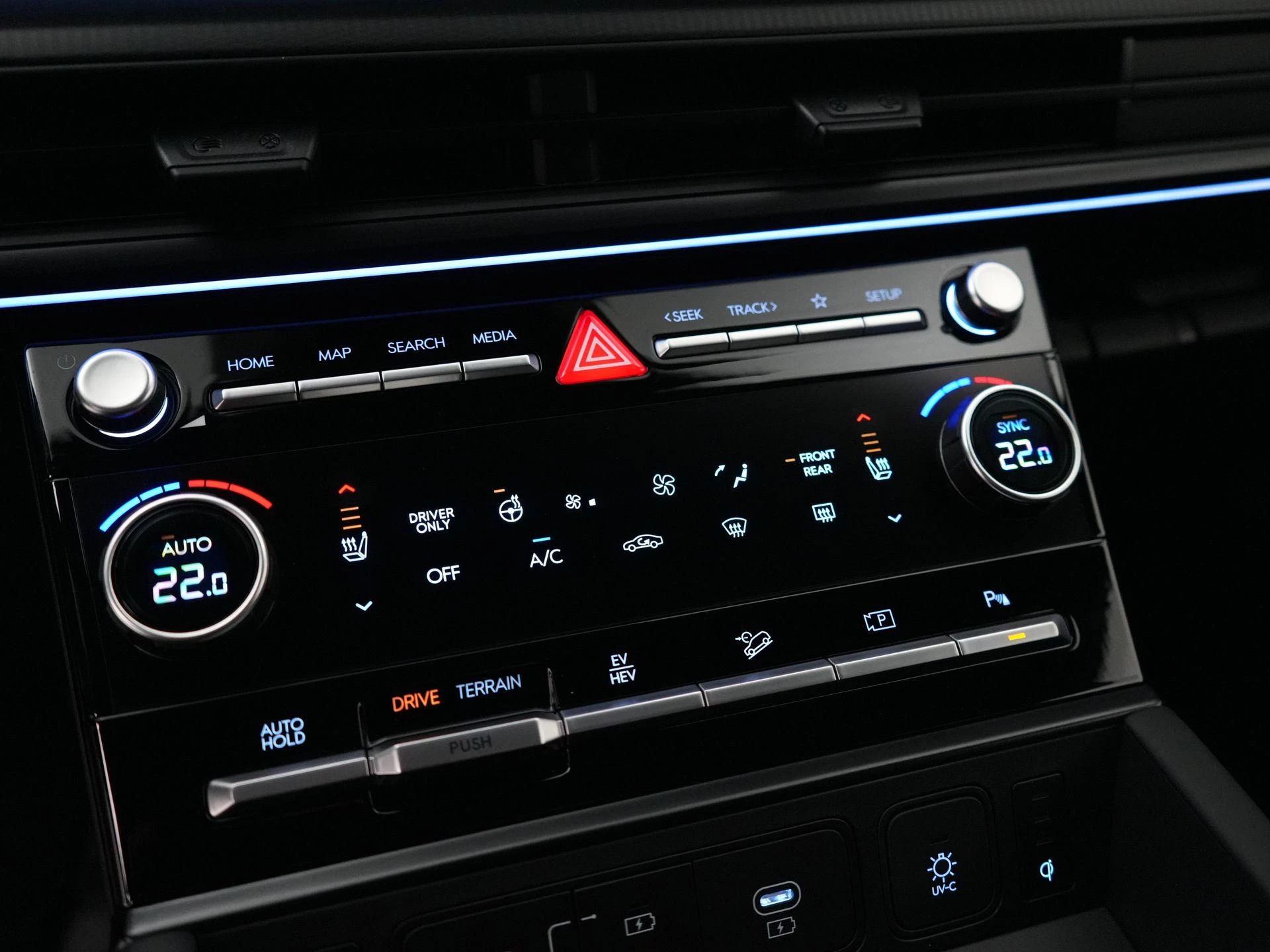 Hyundai-Santa Fe-image-18