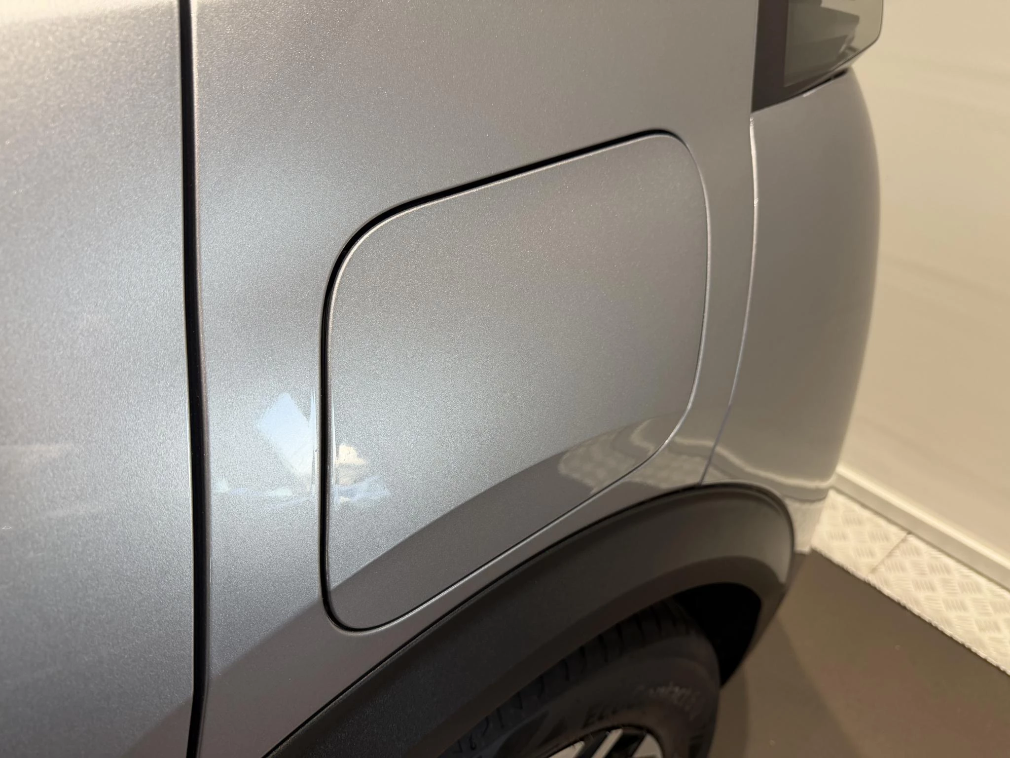 Peugeot-e-2008-image-14