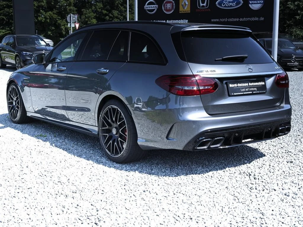 Mercedes-AMG-C-Klasse 63 S AMG-image-5