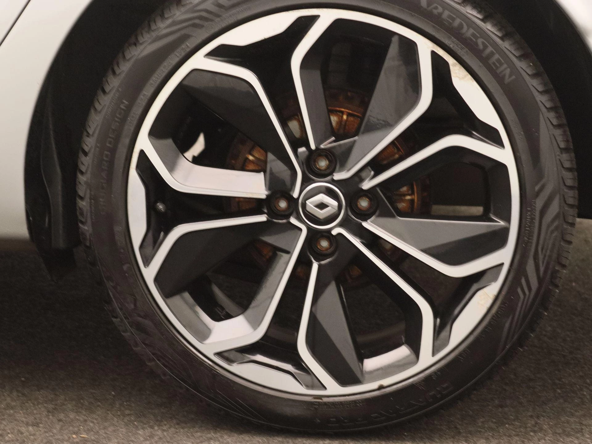 Renault-Clio-image-15