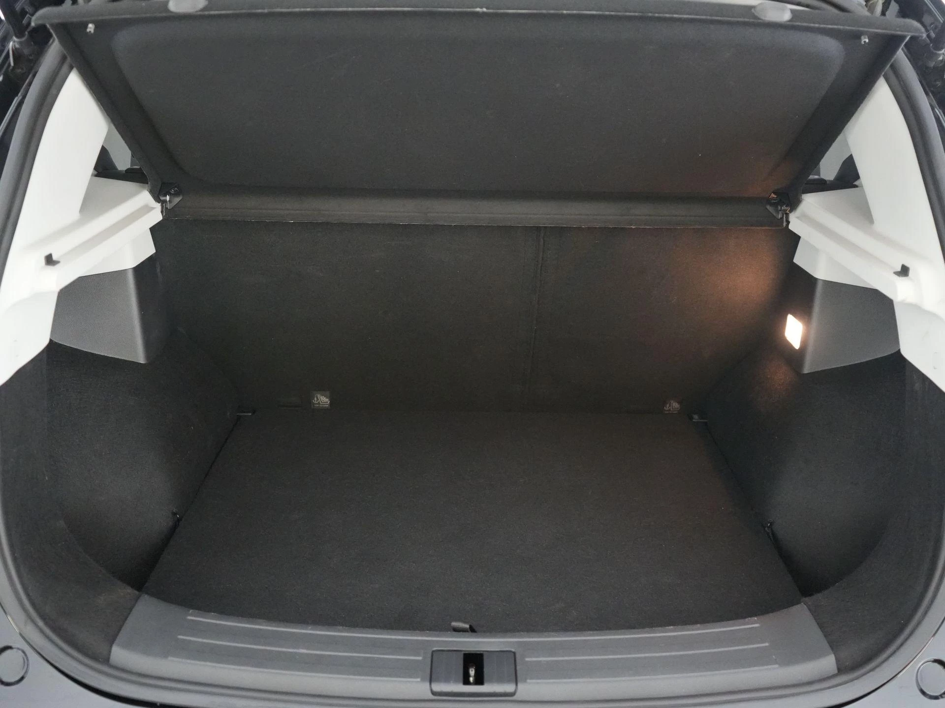 MG ZS ICE 1.0 AT LUXURY FWD