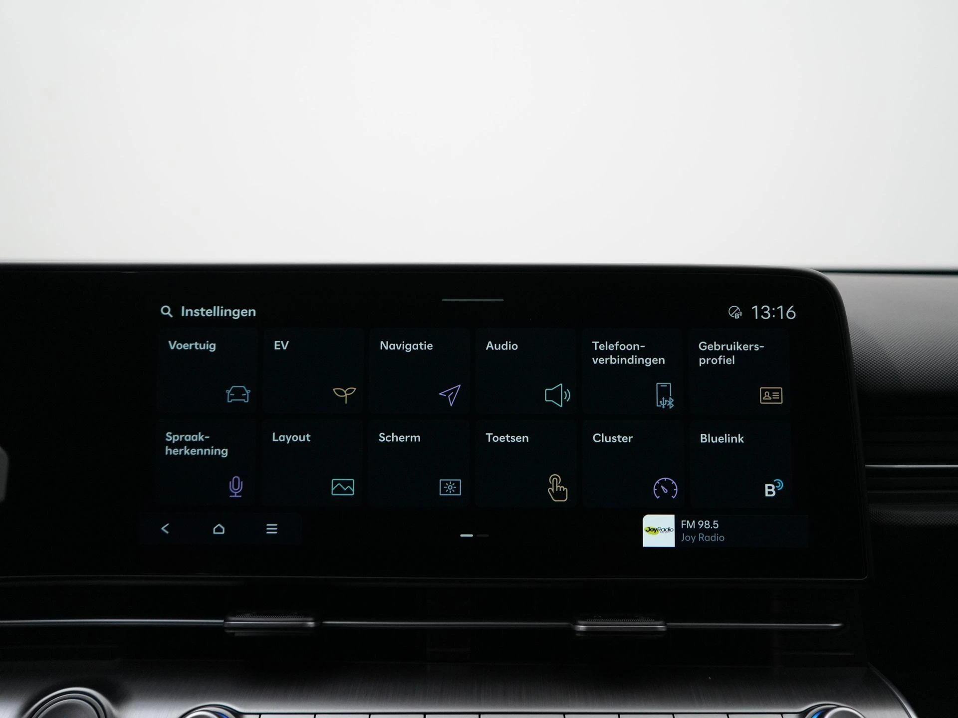 Hyundai-Kona-image-28