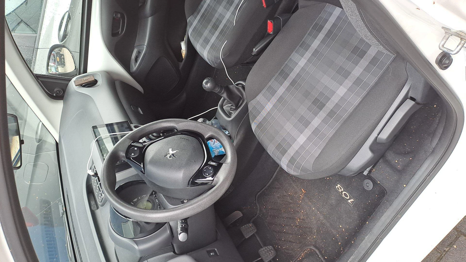 Peugeot-108-image-6