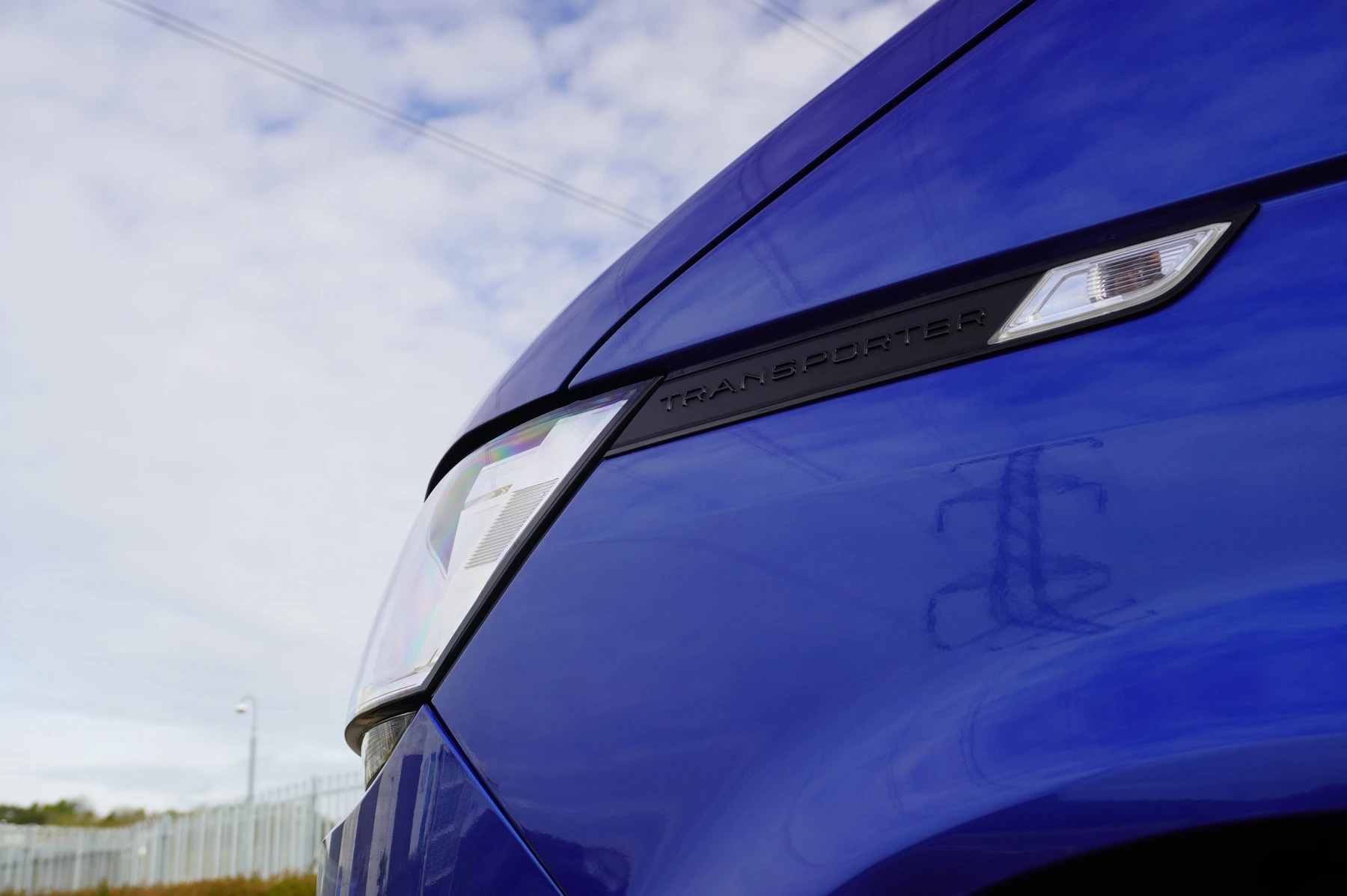 Volkswagen-Transporter-image-23