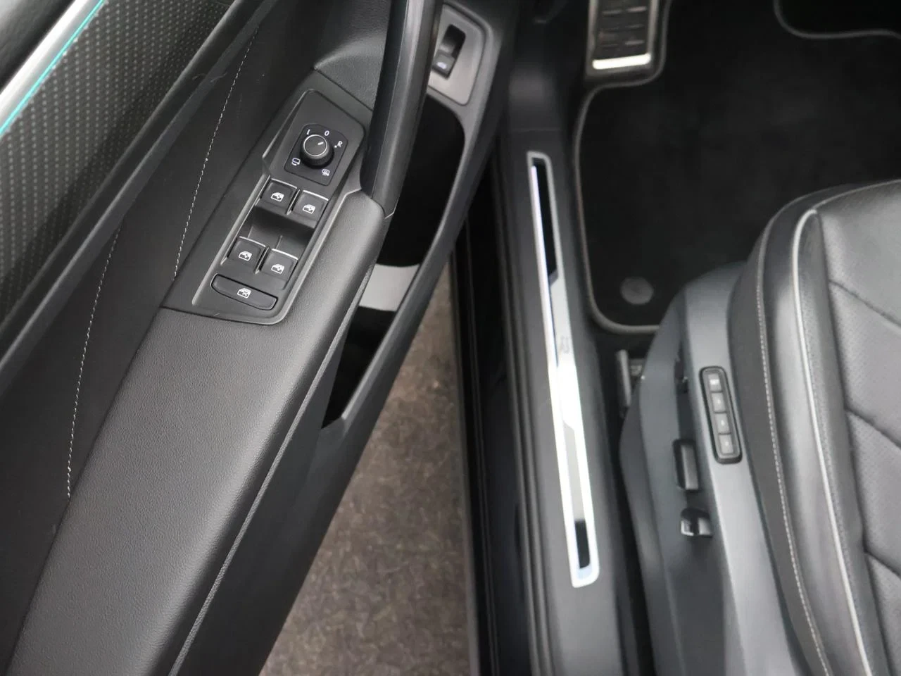 Volkswagen-Tiguan Allspace-image-19