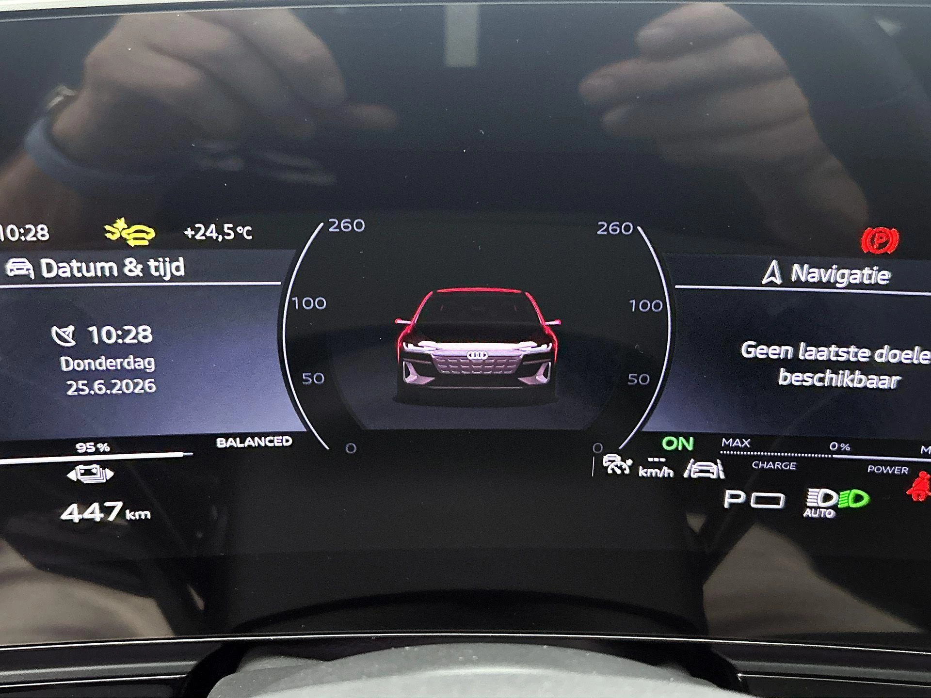 Audi-A6 Avant e-tron-image-11