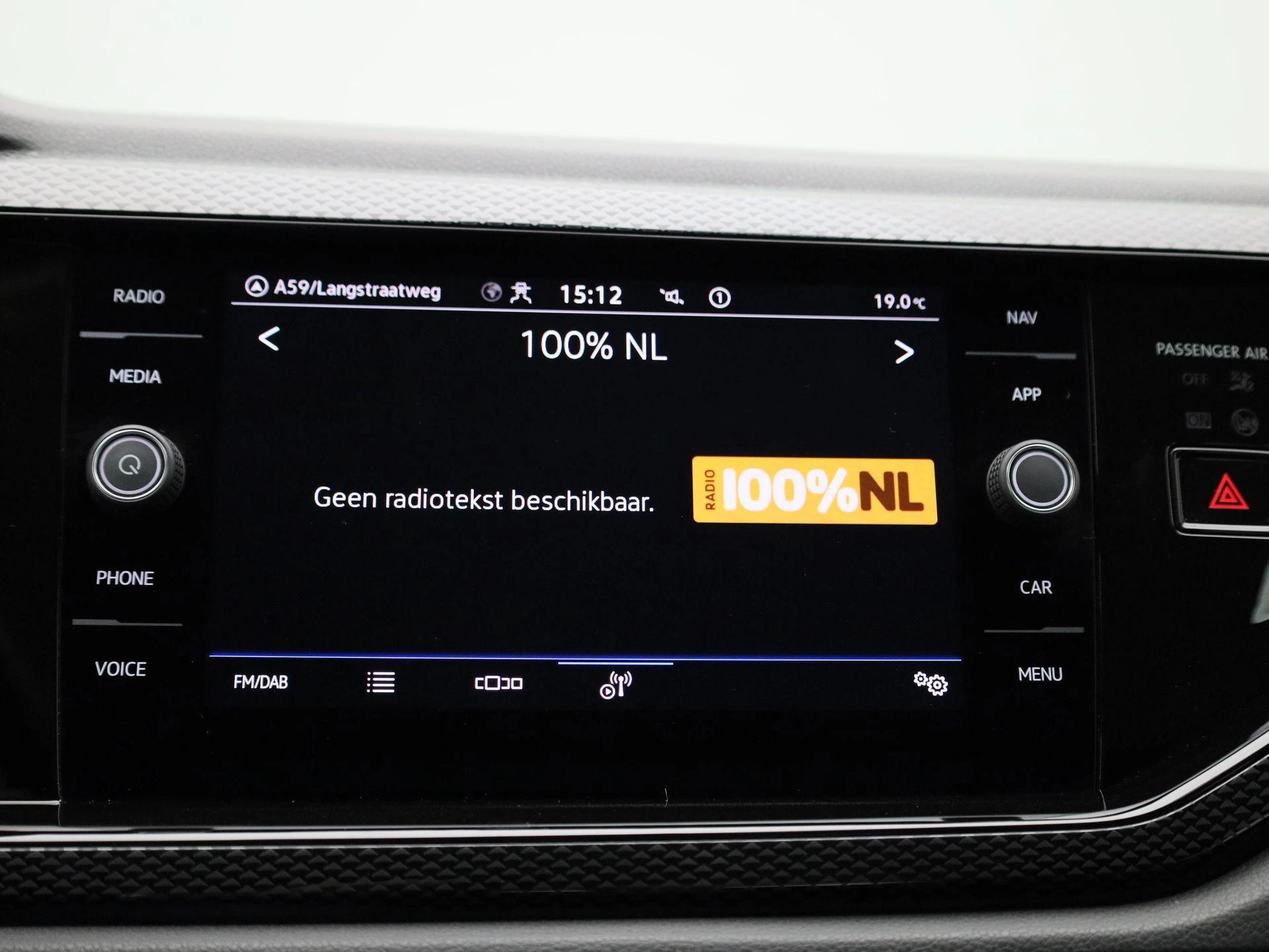 Volkswagen-Polo-image-13