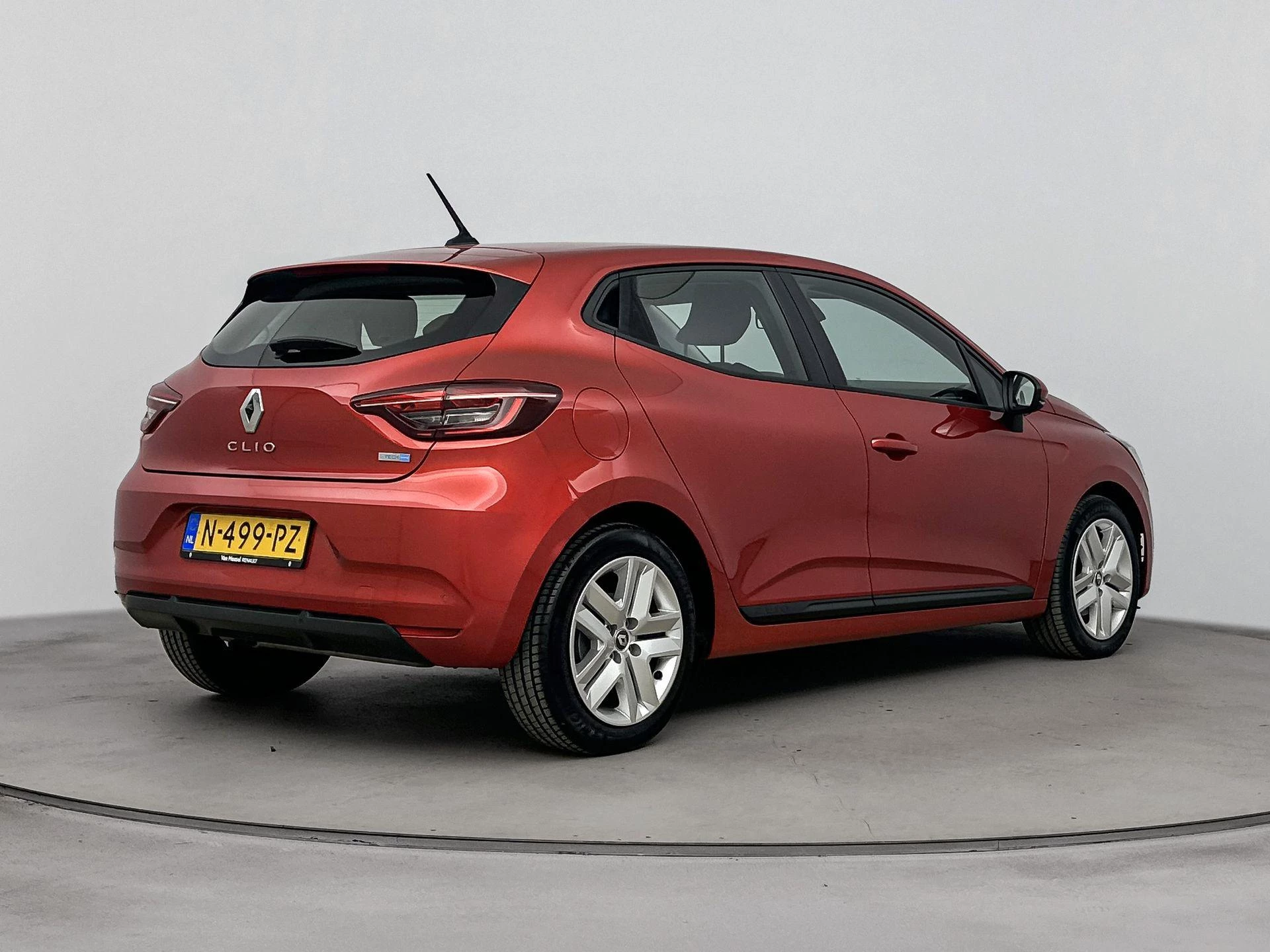 Renault-Clio-image-3
