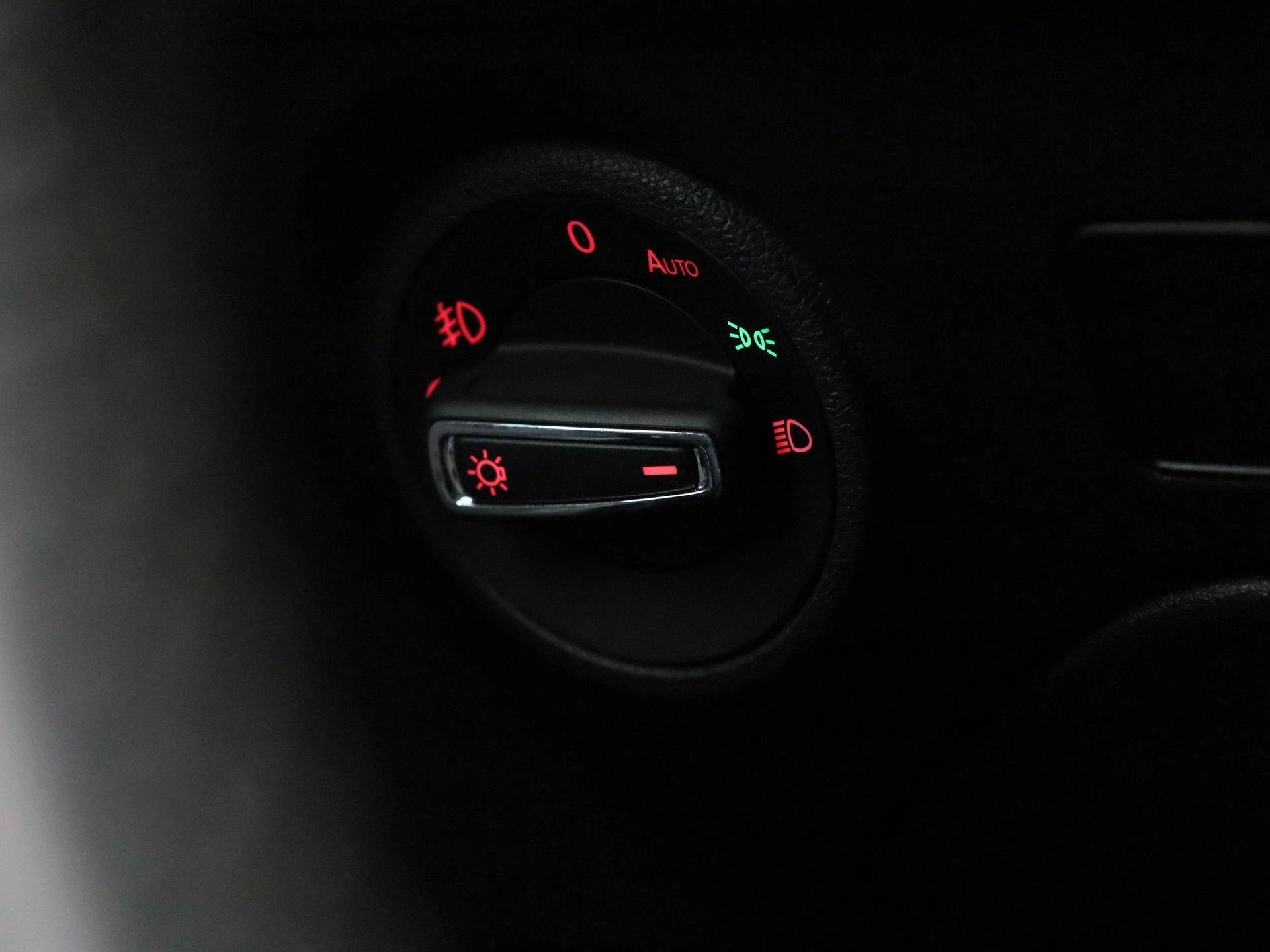 SEAT-Leon-image-20
