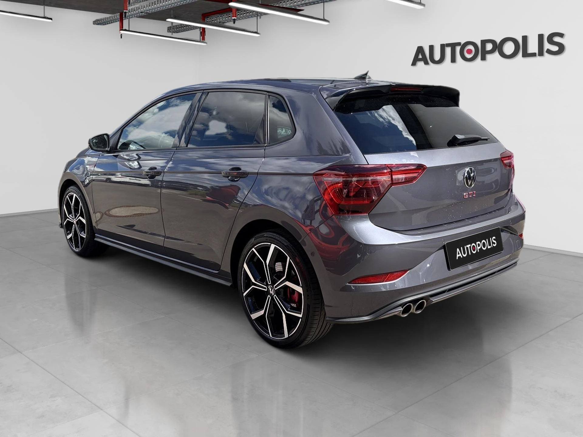 Volkswagen-Polo-image-8