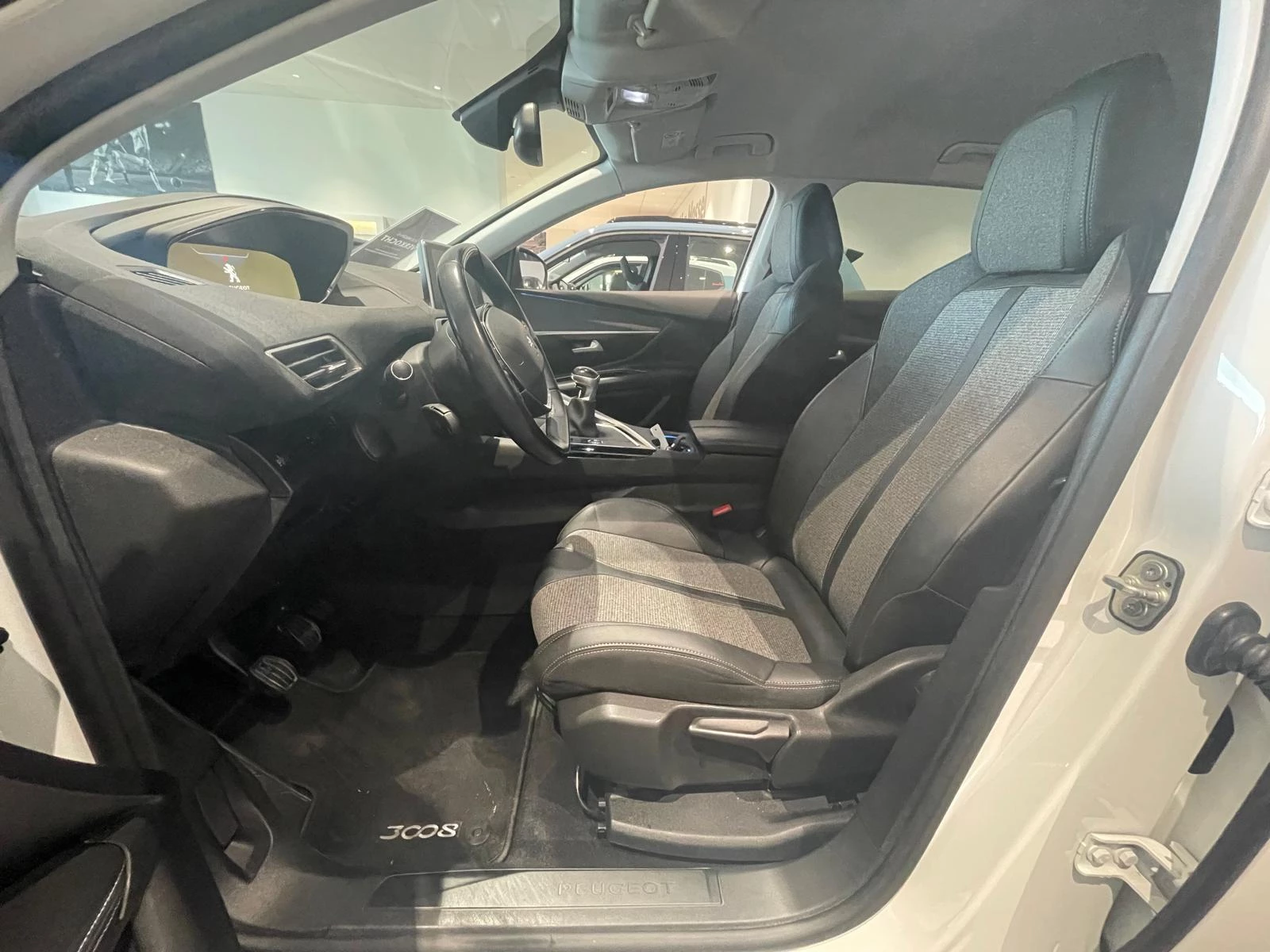 Peugeot 3008 1.2 PureTech 96kW S&S Allure
