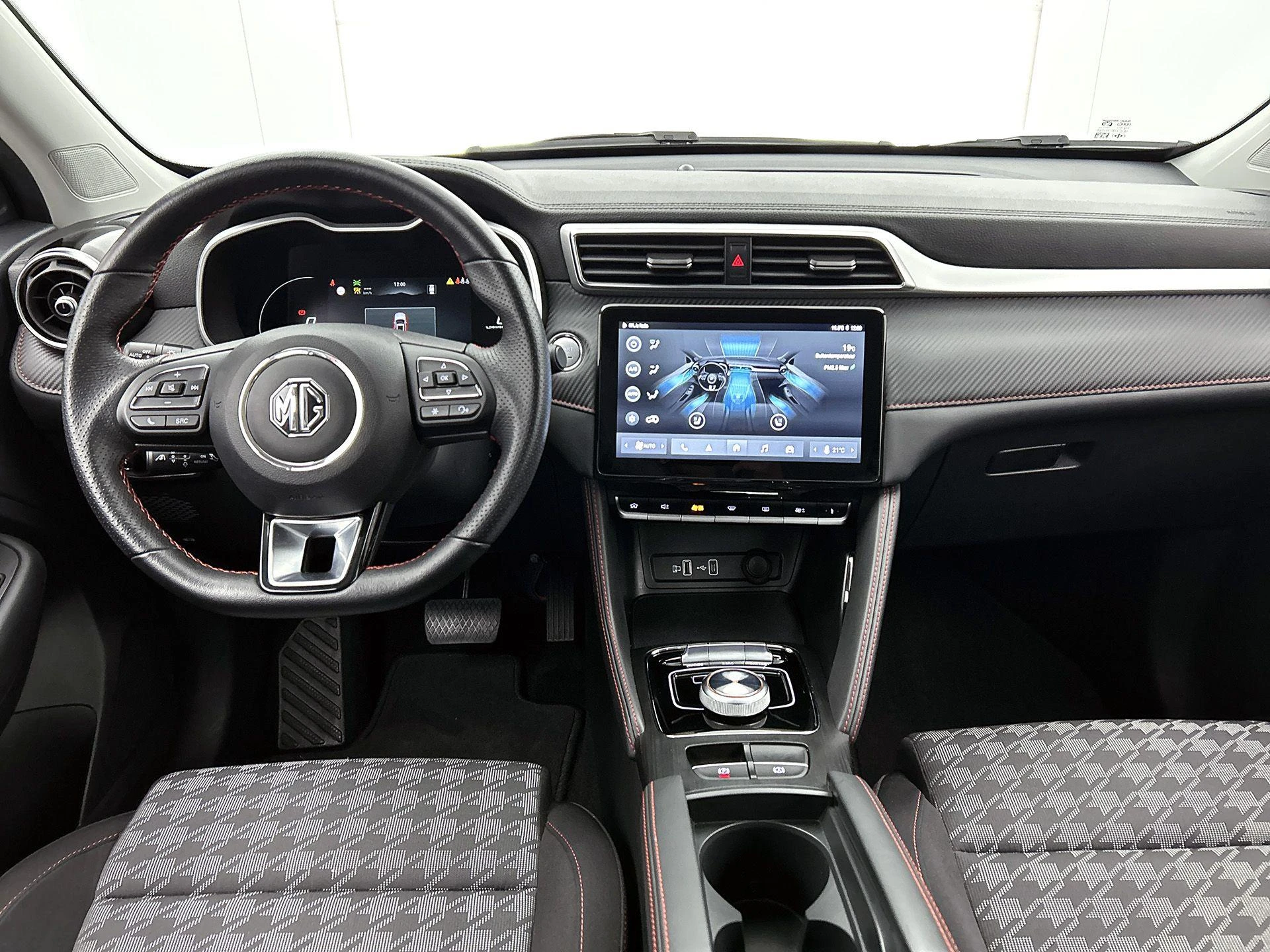 MG-ZS-image-23